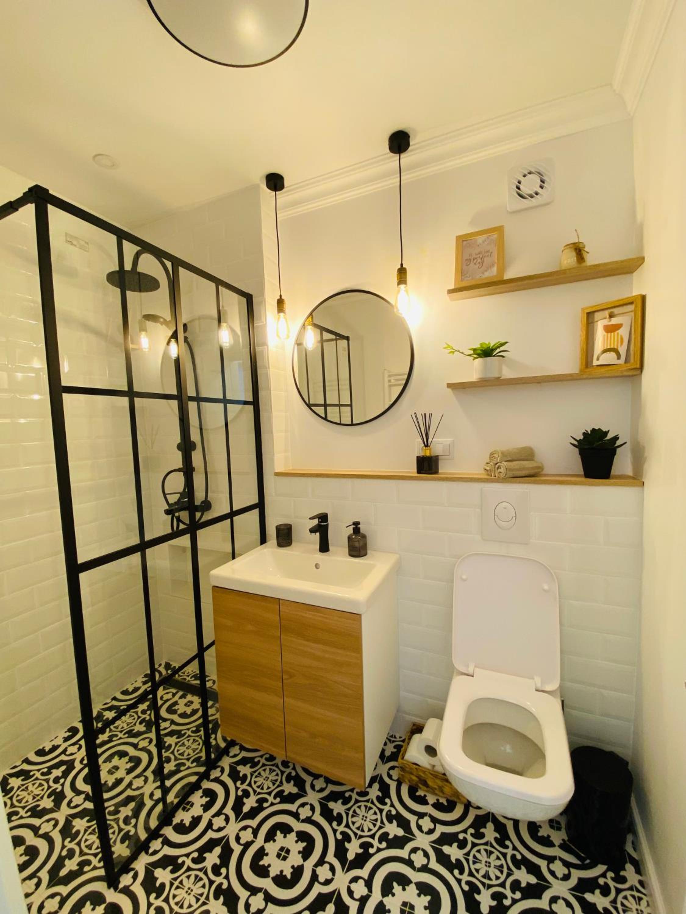 One-Bedroom Apartment - Photo 14