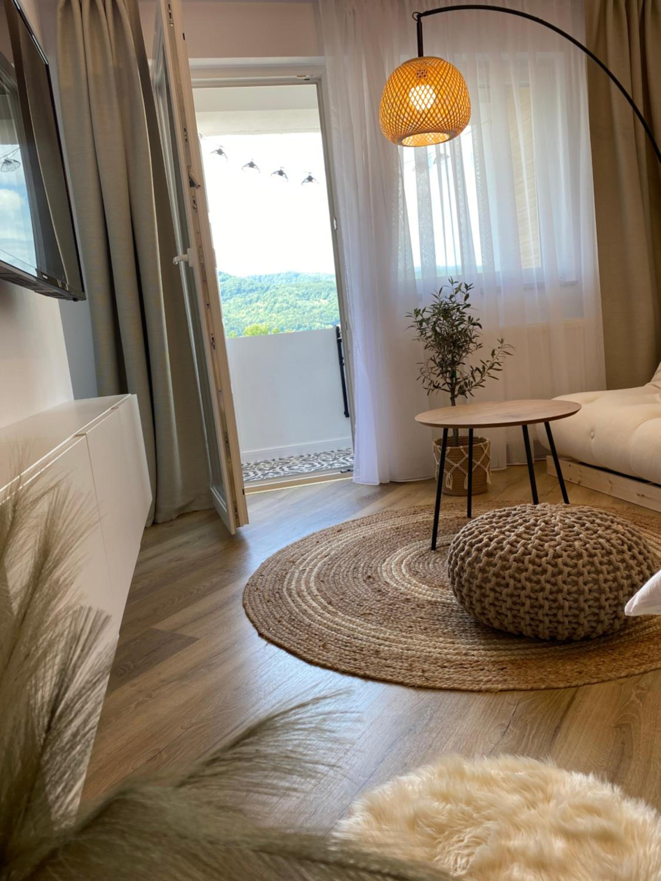 One-Bedroom Apartment - Photo 32