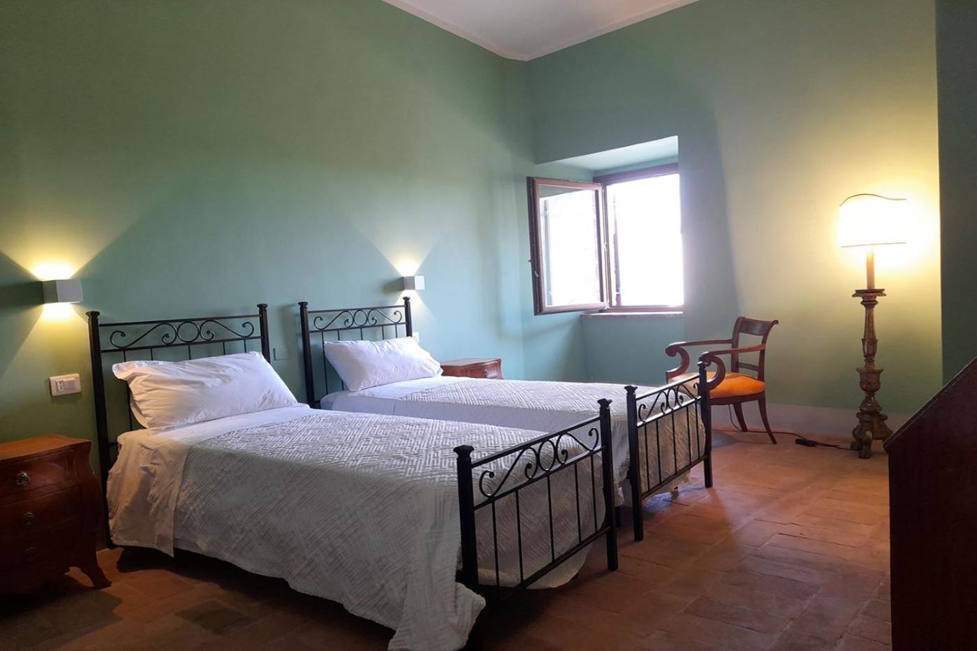 Two-Bedroom Apartment - Photo 18