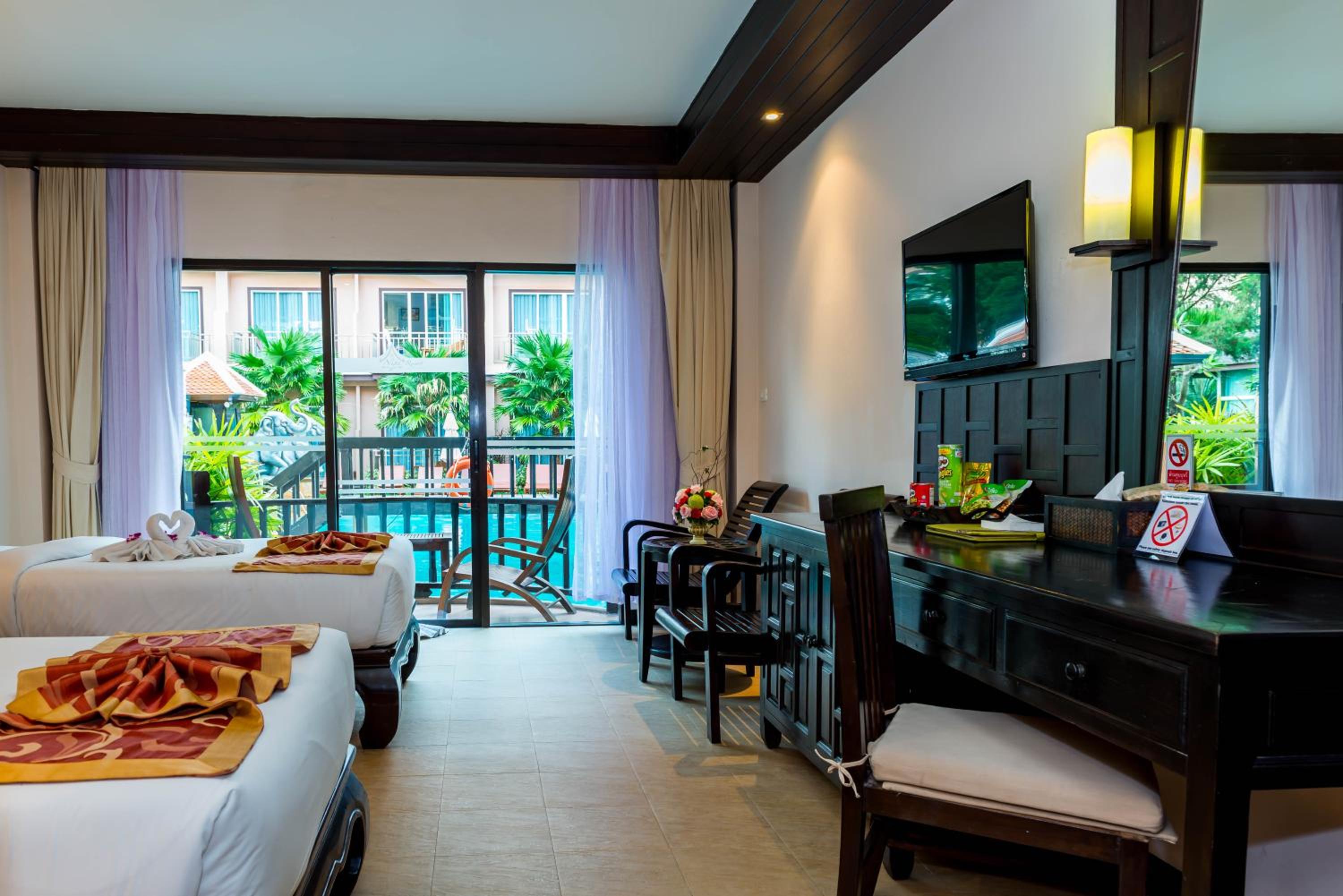 Grand Deluxe Double or Twin Room with Pool Access - Photo 1