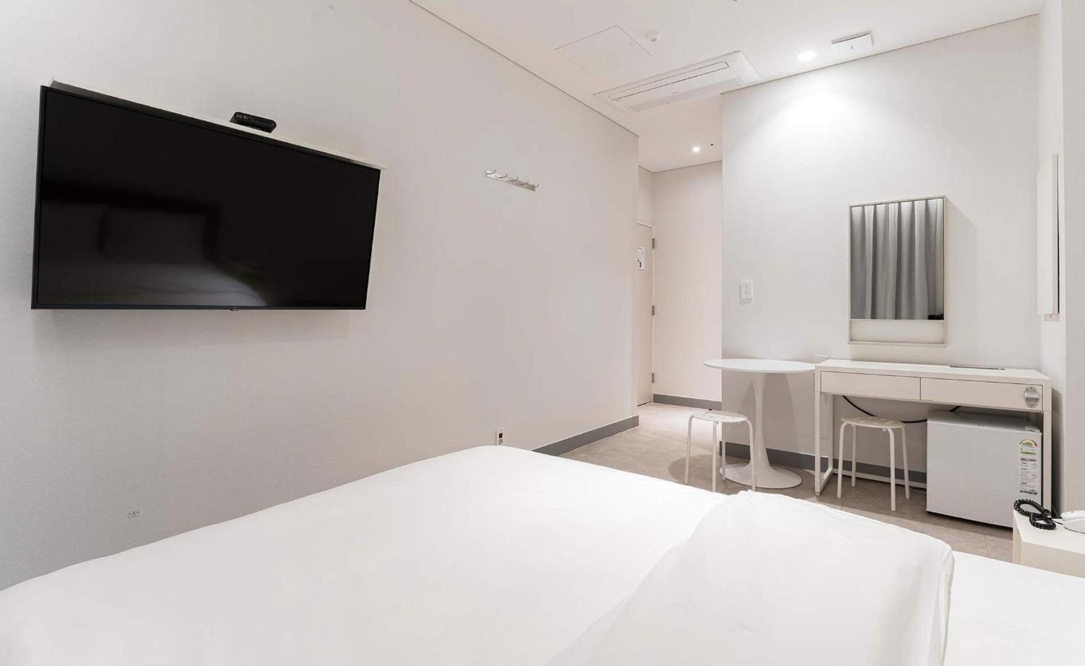 H Avenue Hotel Idae Shinchon — photo 87