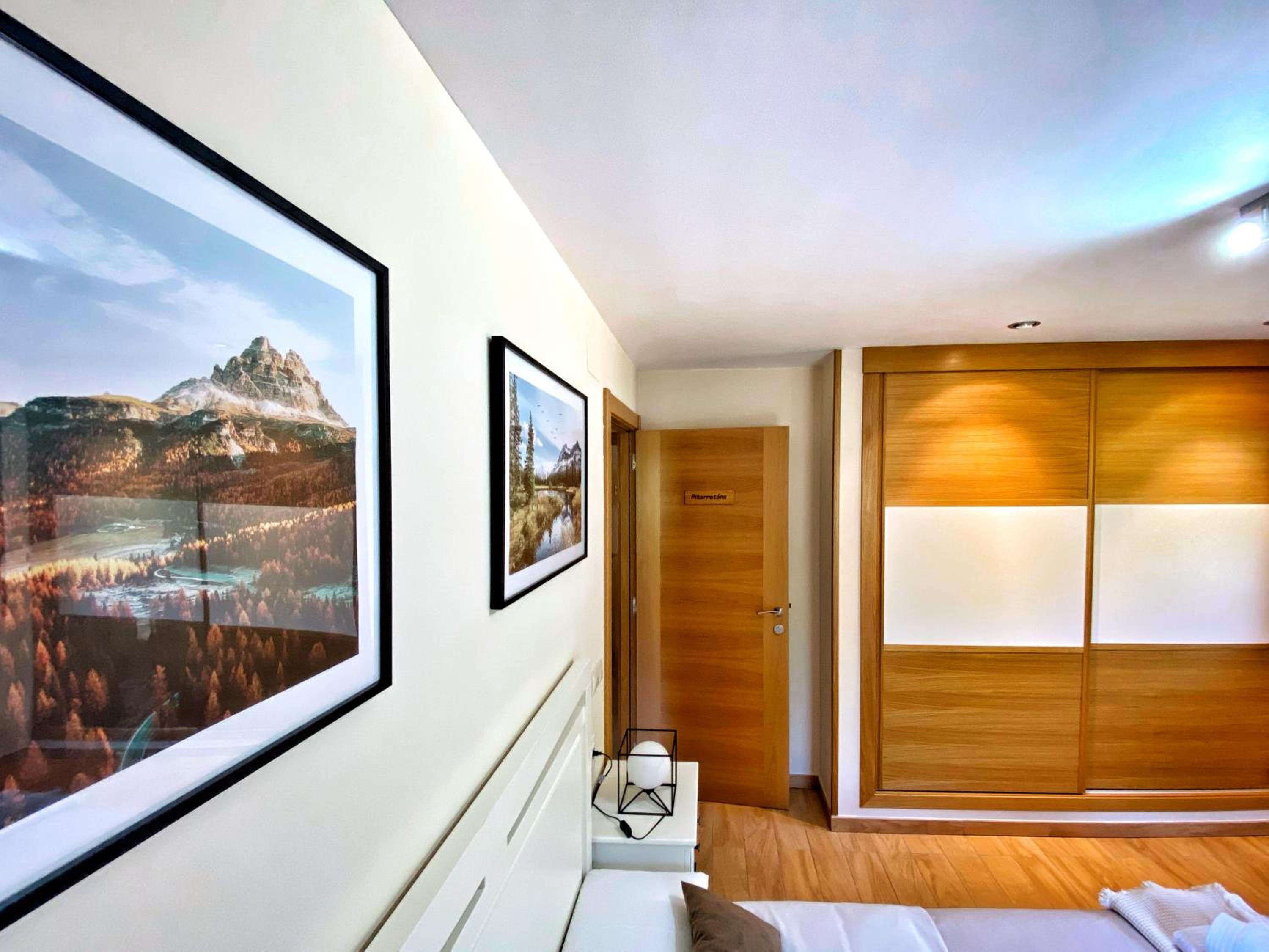 Double Room with Shared Bathroom photo 3