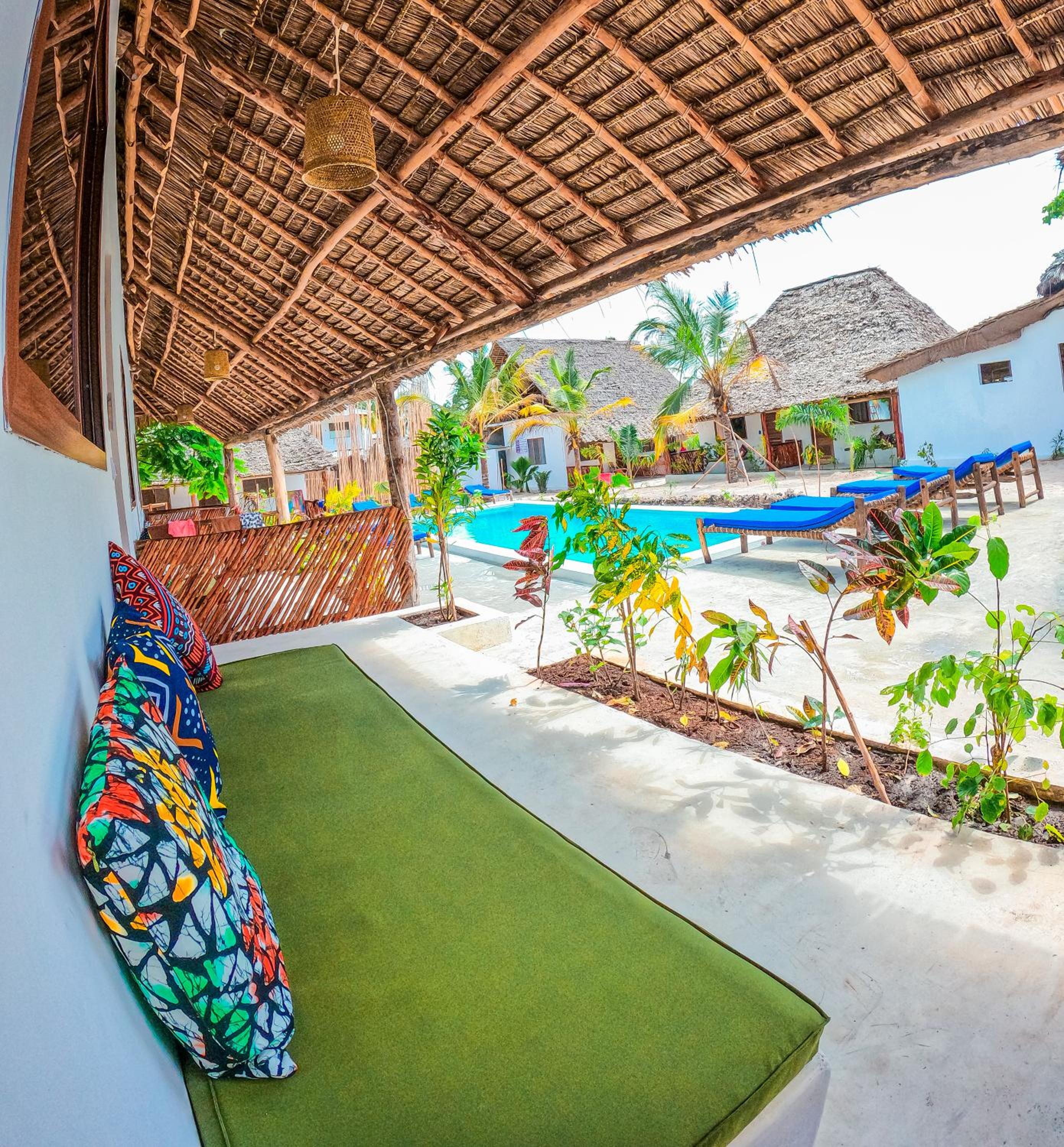Bungalow with Patio photo 3