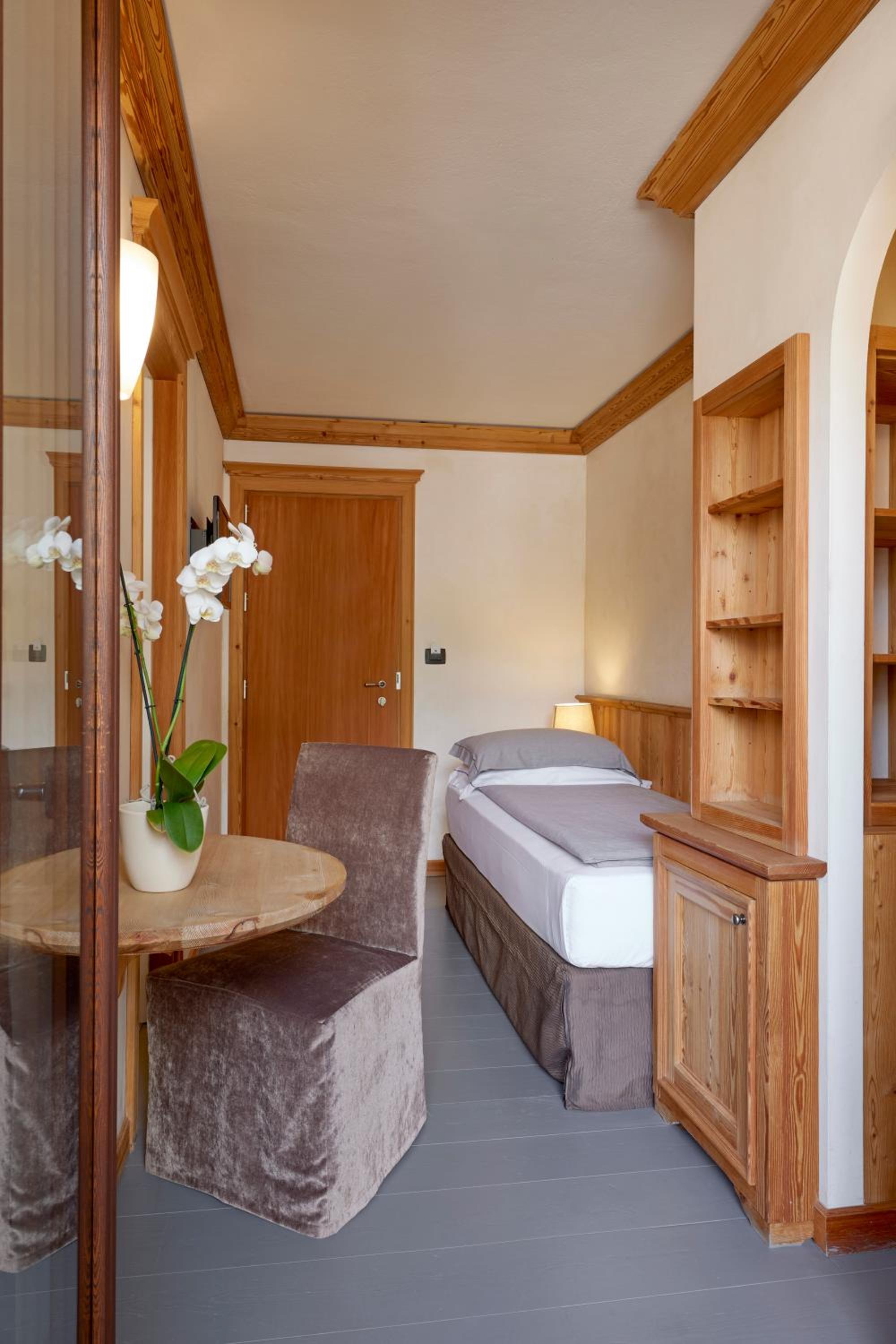 Single Room photo 2