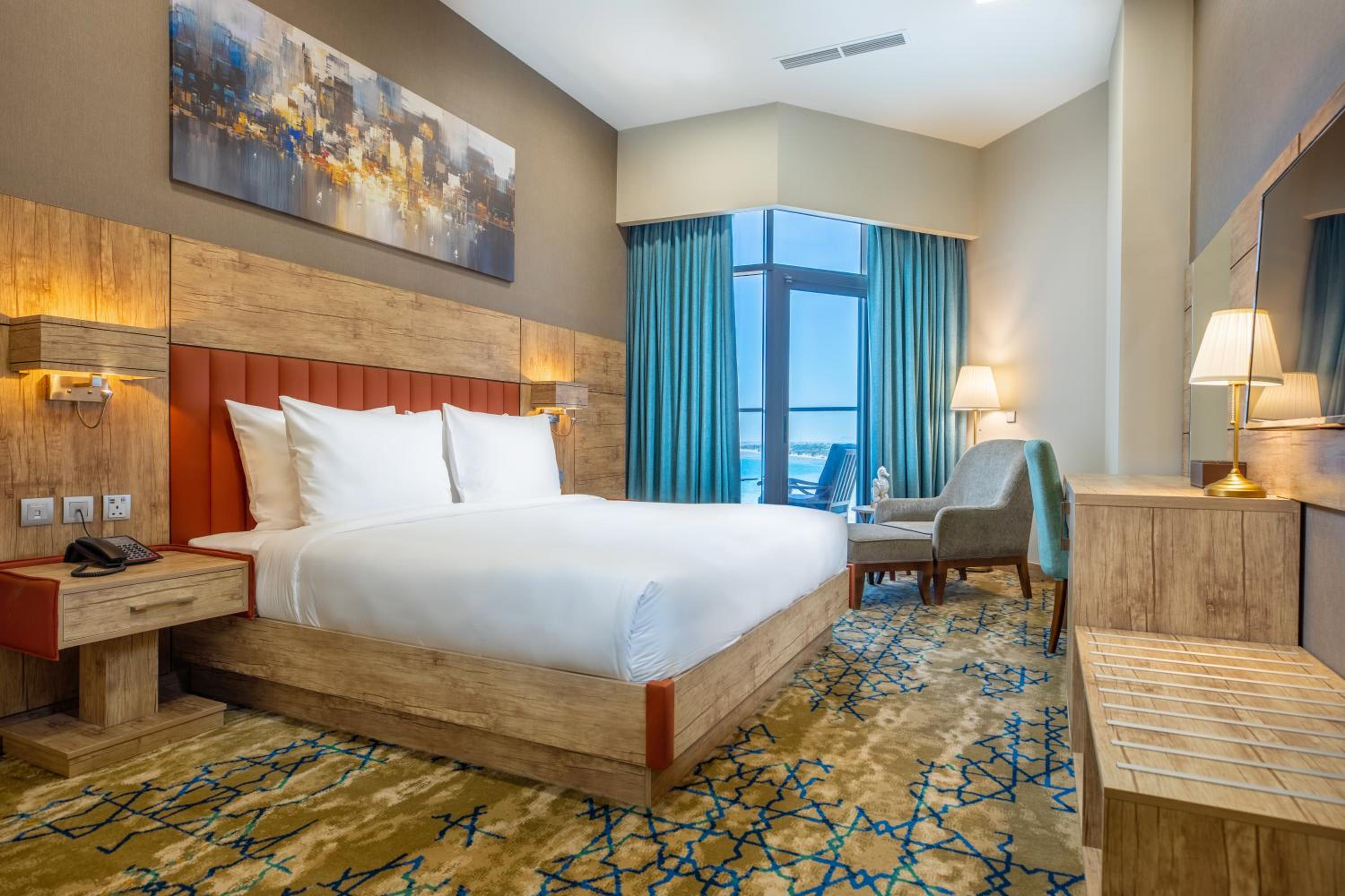 Deluxe Double Room with Side Sea View