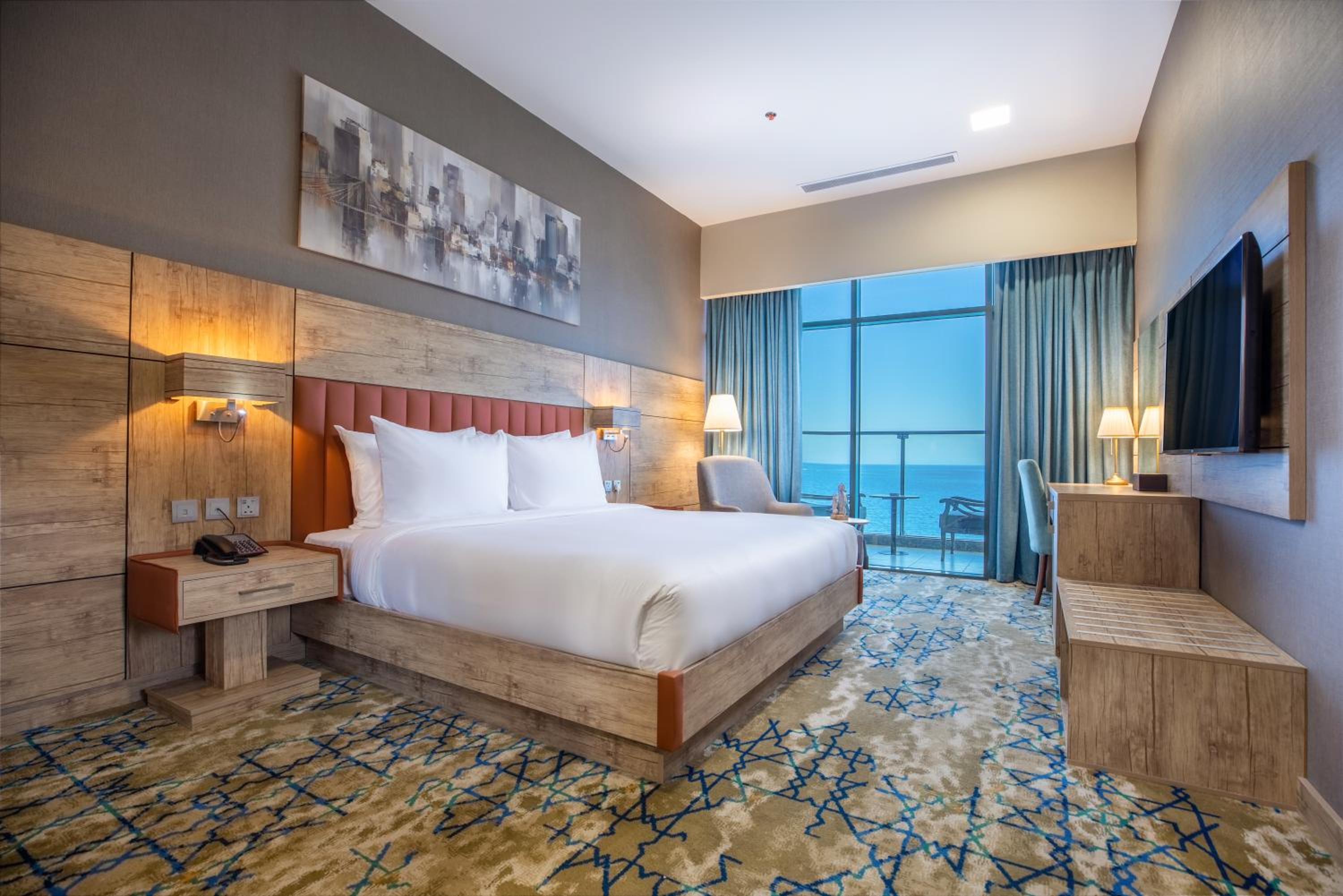 Superior King Room photo 2