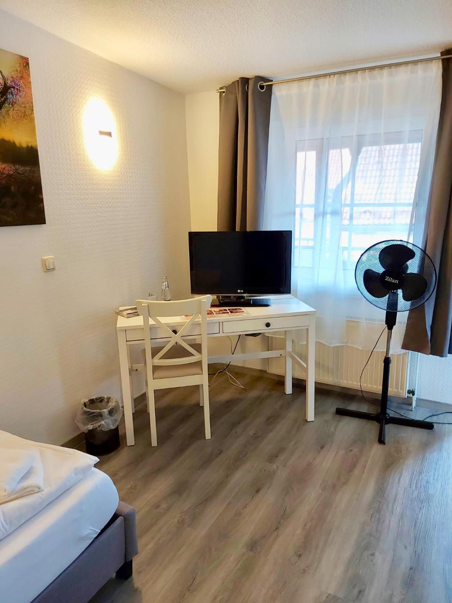 Single Room photo 2