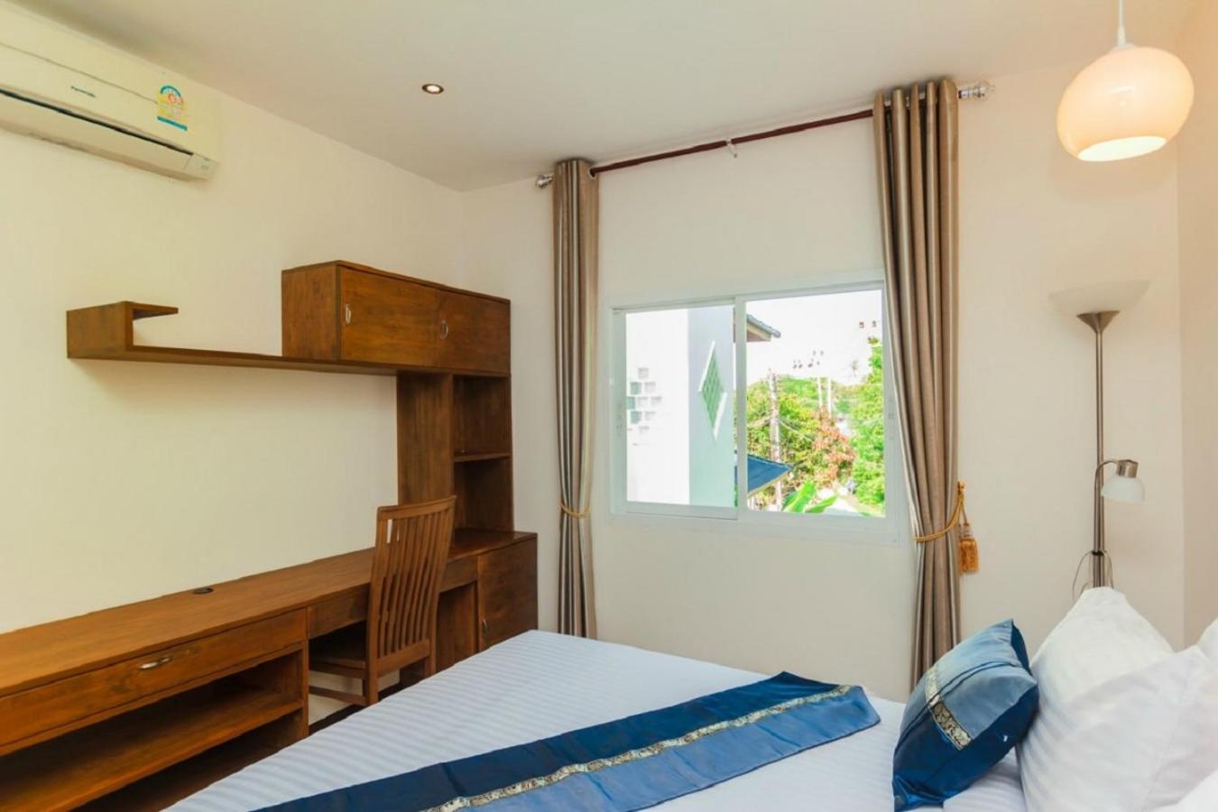 Three-Bedroom Villa photo 3
