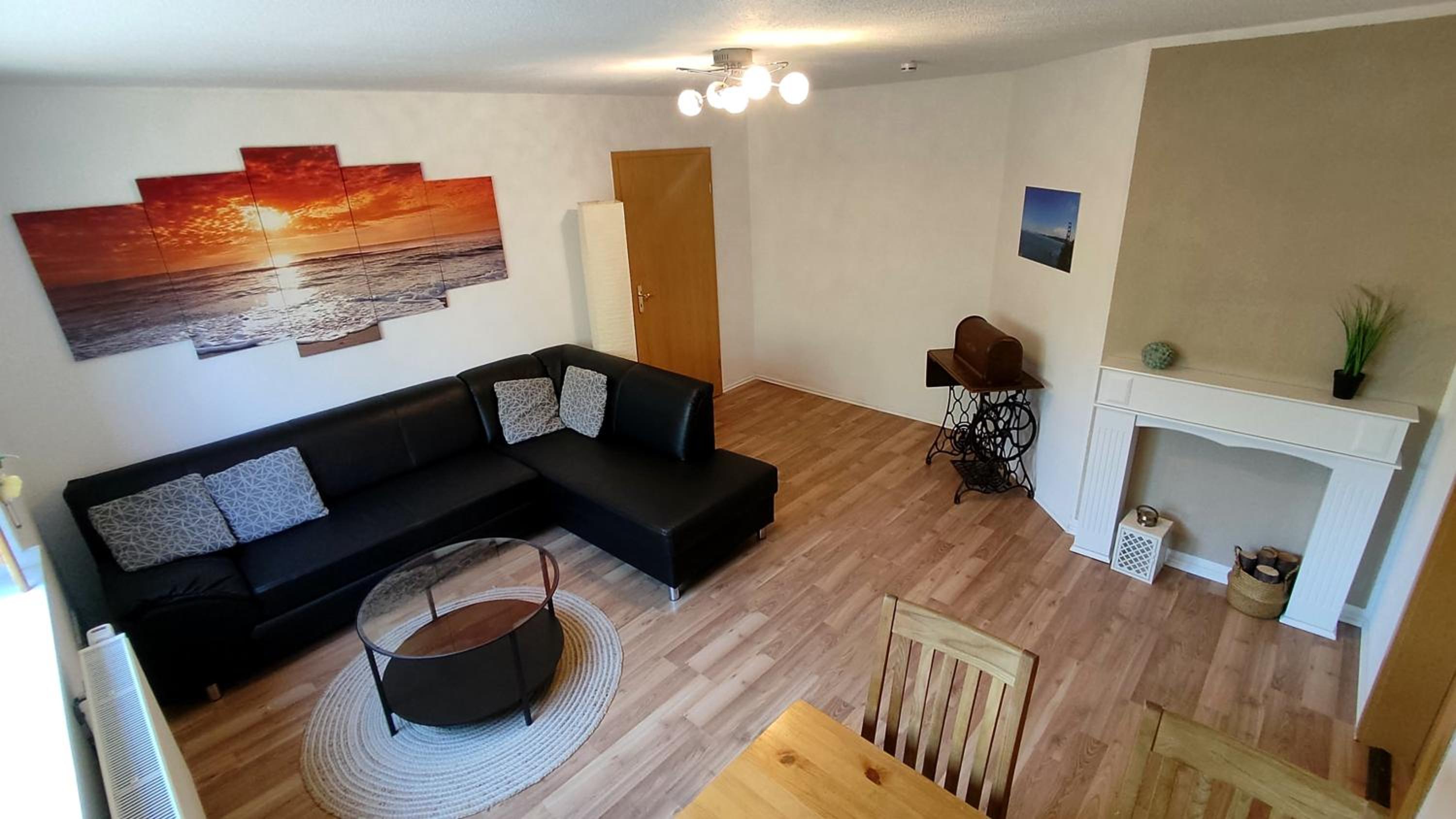 One-Bedroom Apartment photo 1