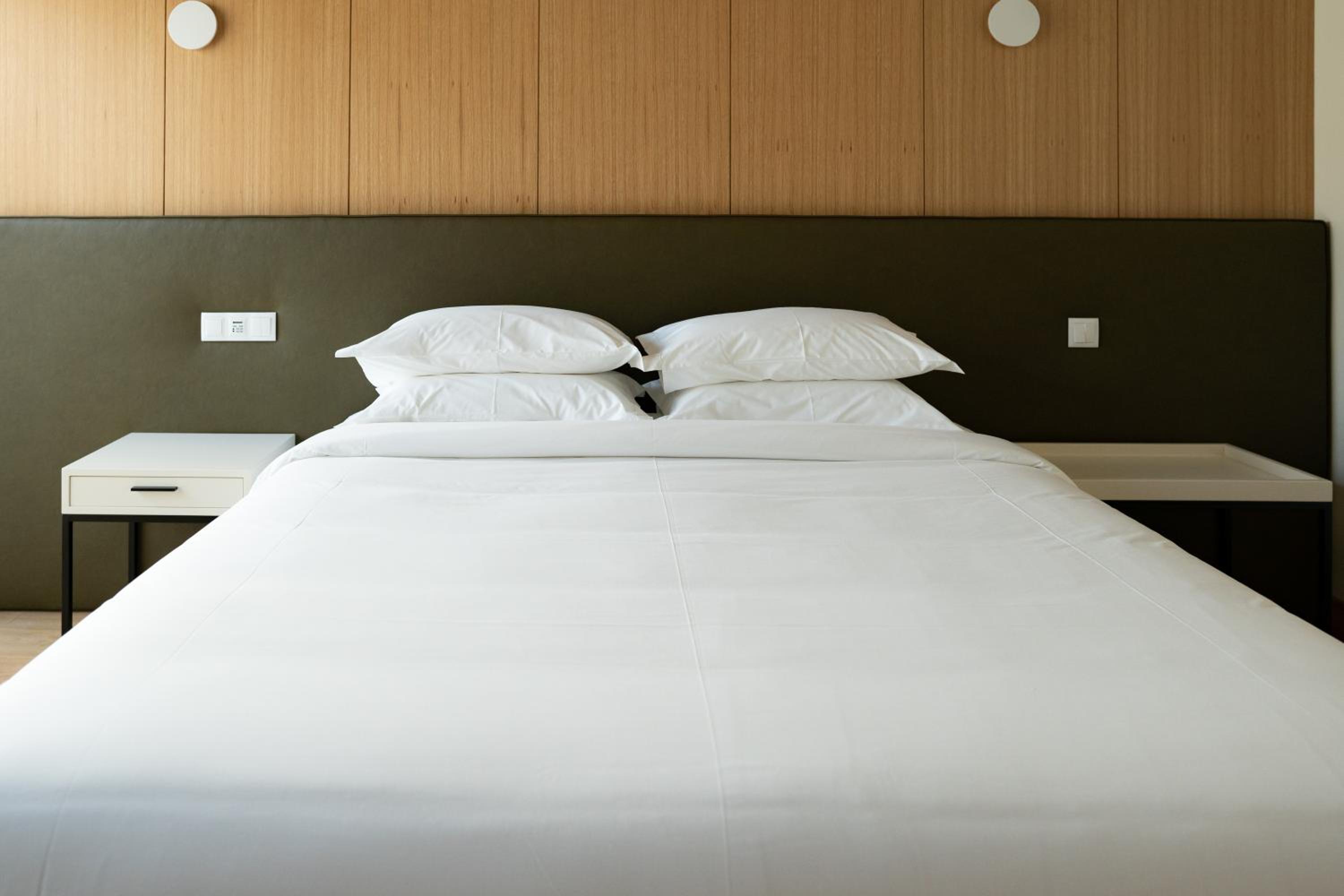 Standard King Room photo 3