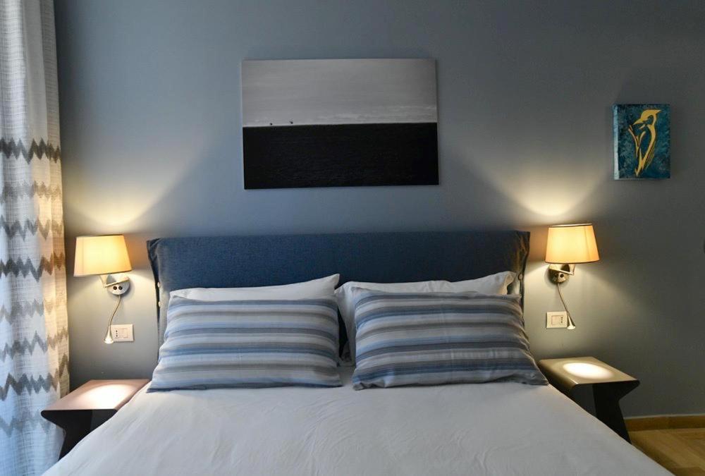 Deluxe Double Room (2 Adults + 1 Child)