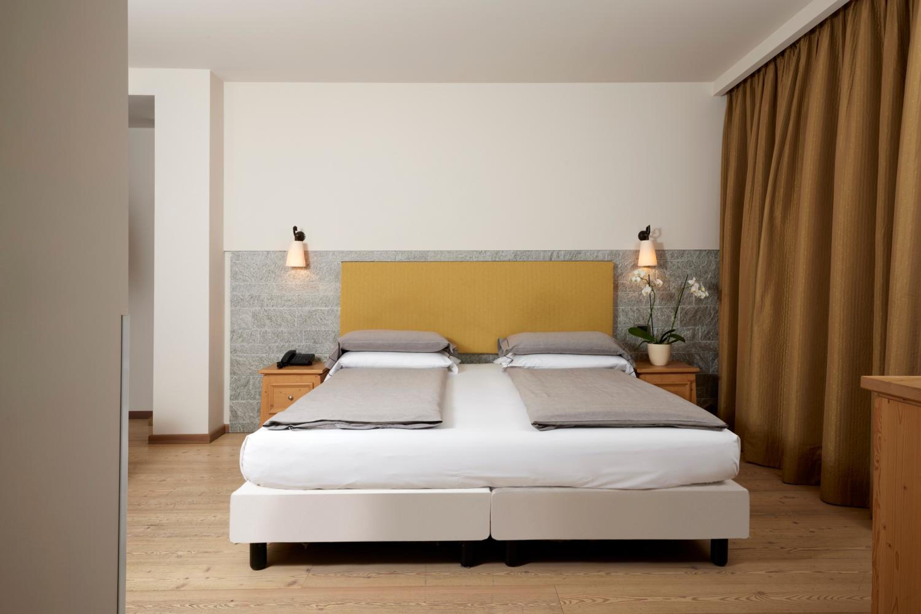 Superior Quadruple Room - Photo 3