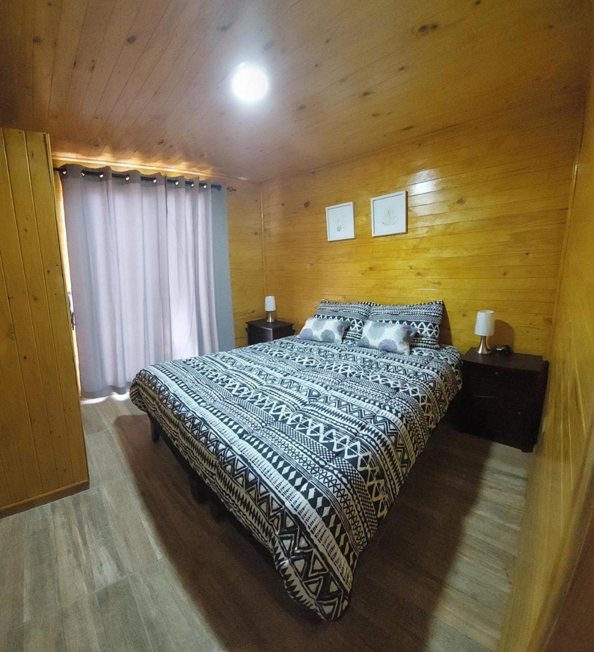 Two-Bedroom House photo 3