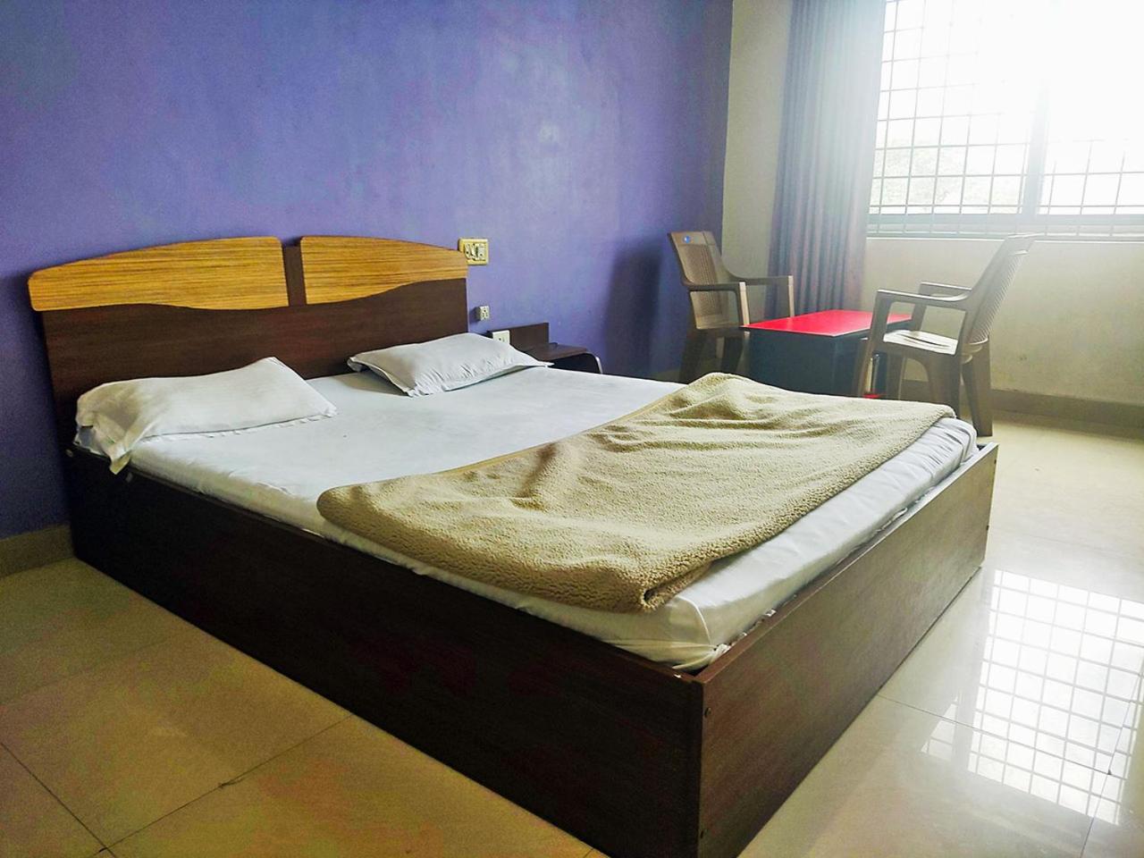 Budget Double Room - Photo 20