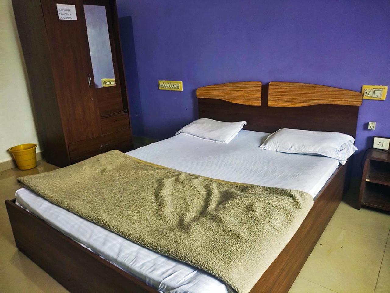 Budget Double Room - Photo 6