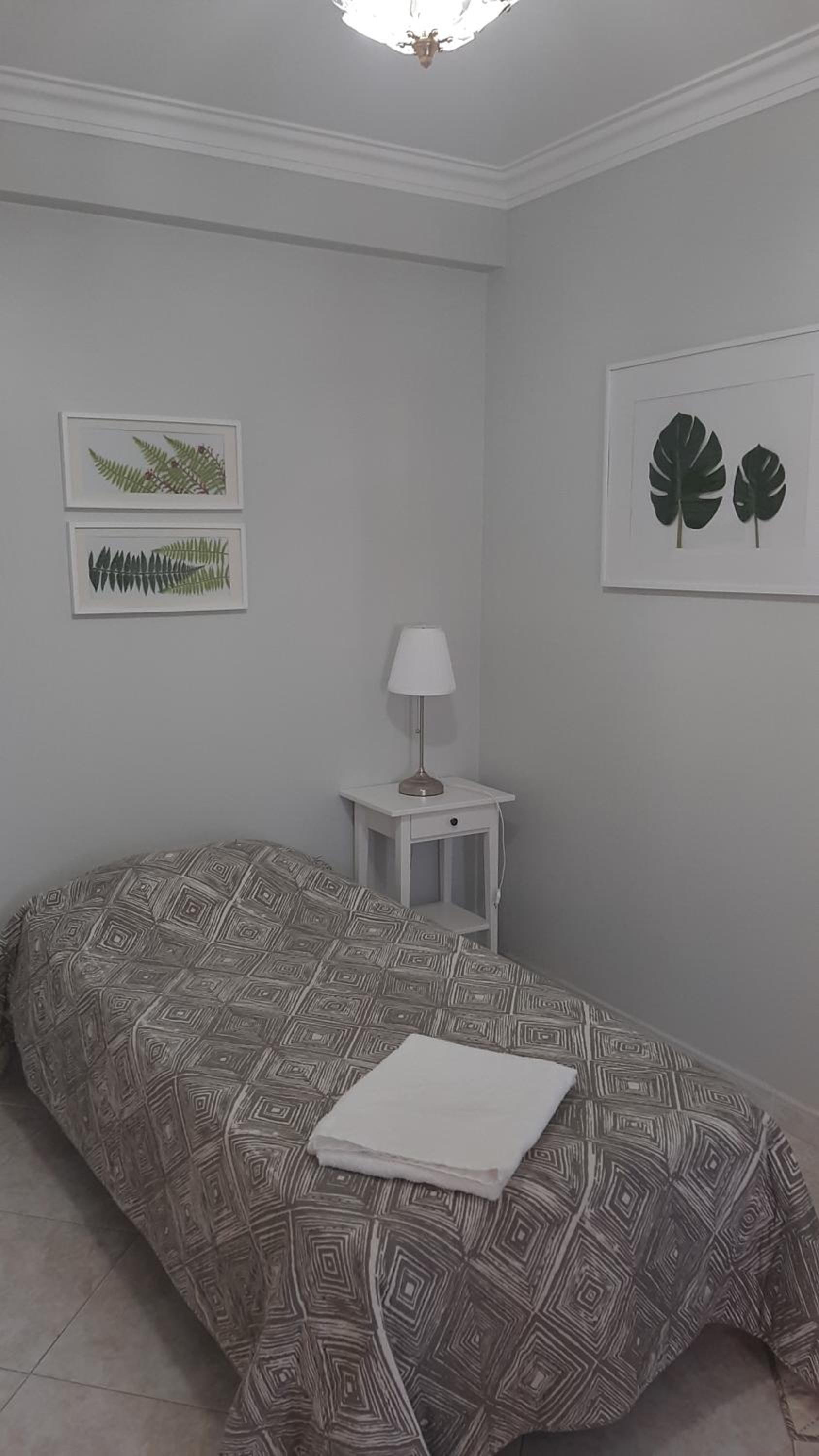 Standard Single Room with Shared Bathroom photo 3