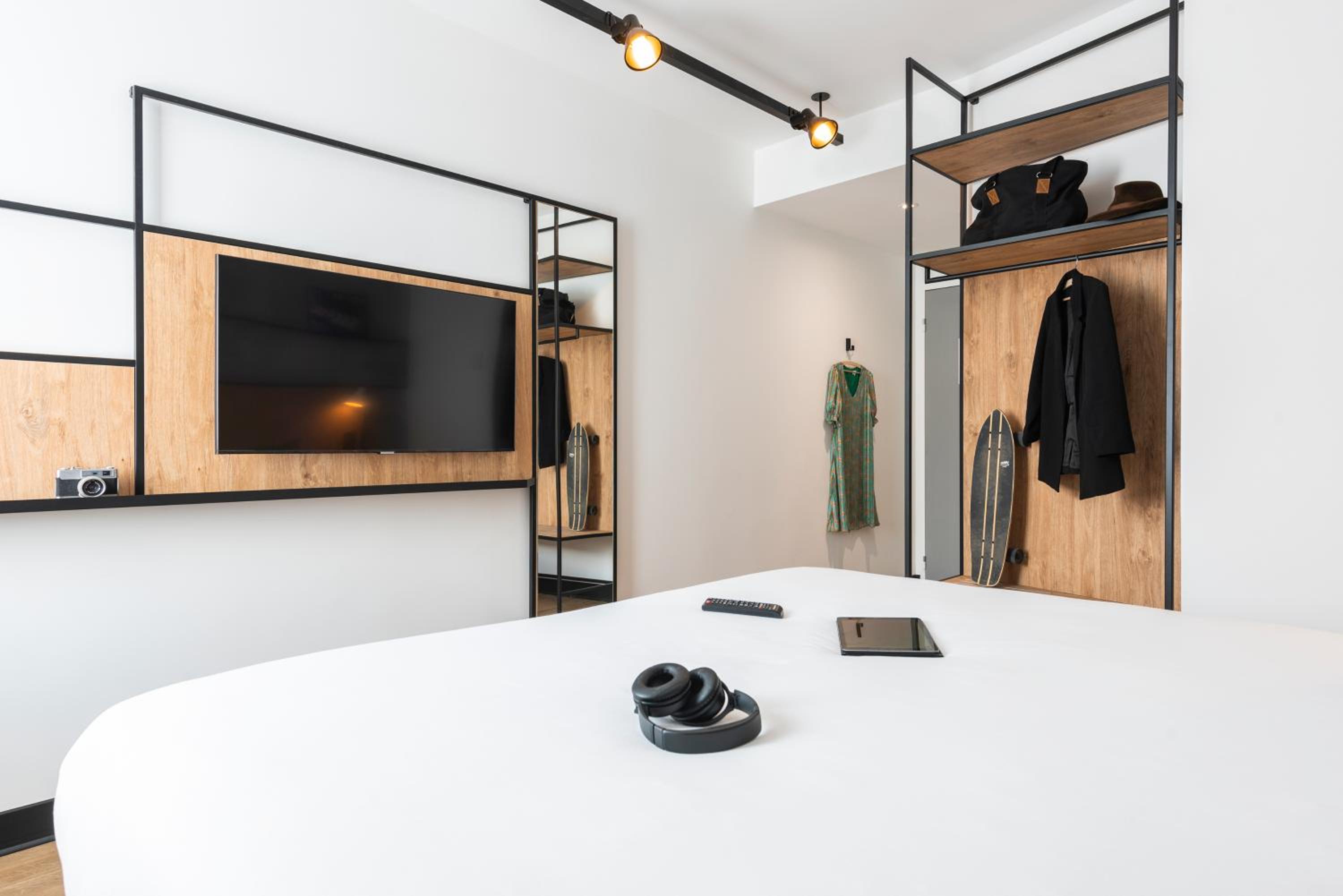 Standard Double Room - Photo 10