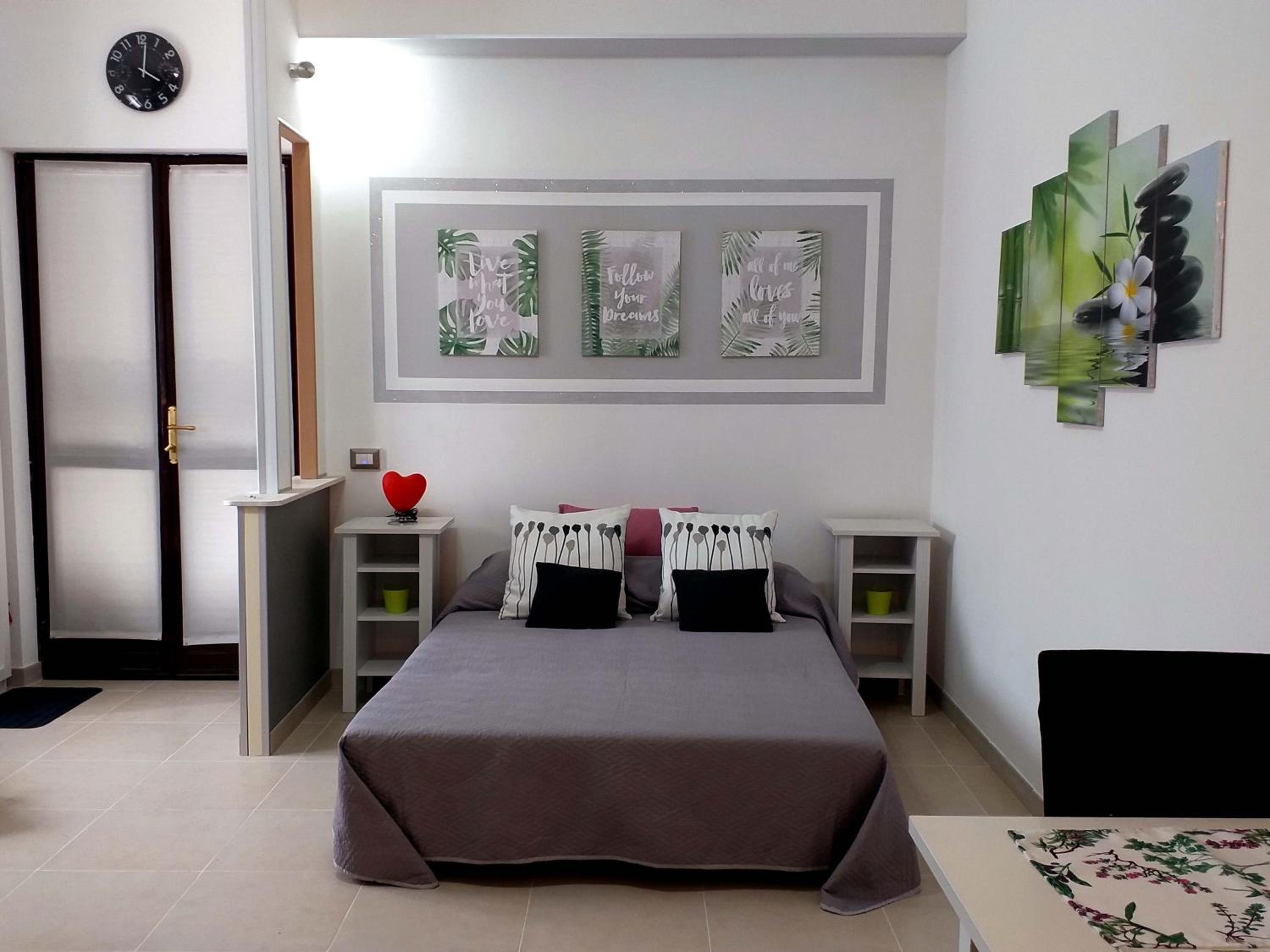 Apartment photo 1