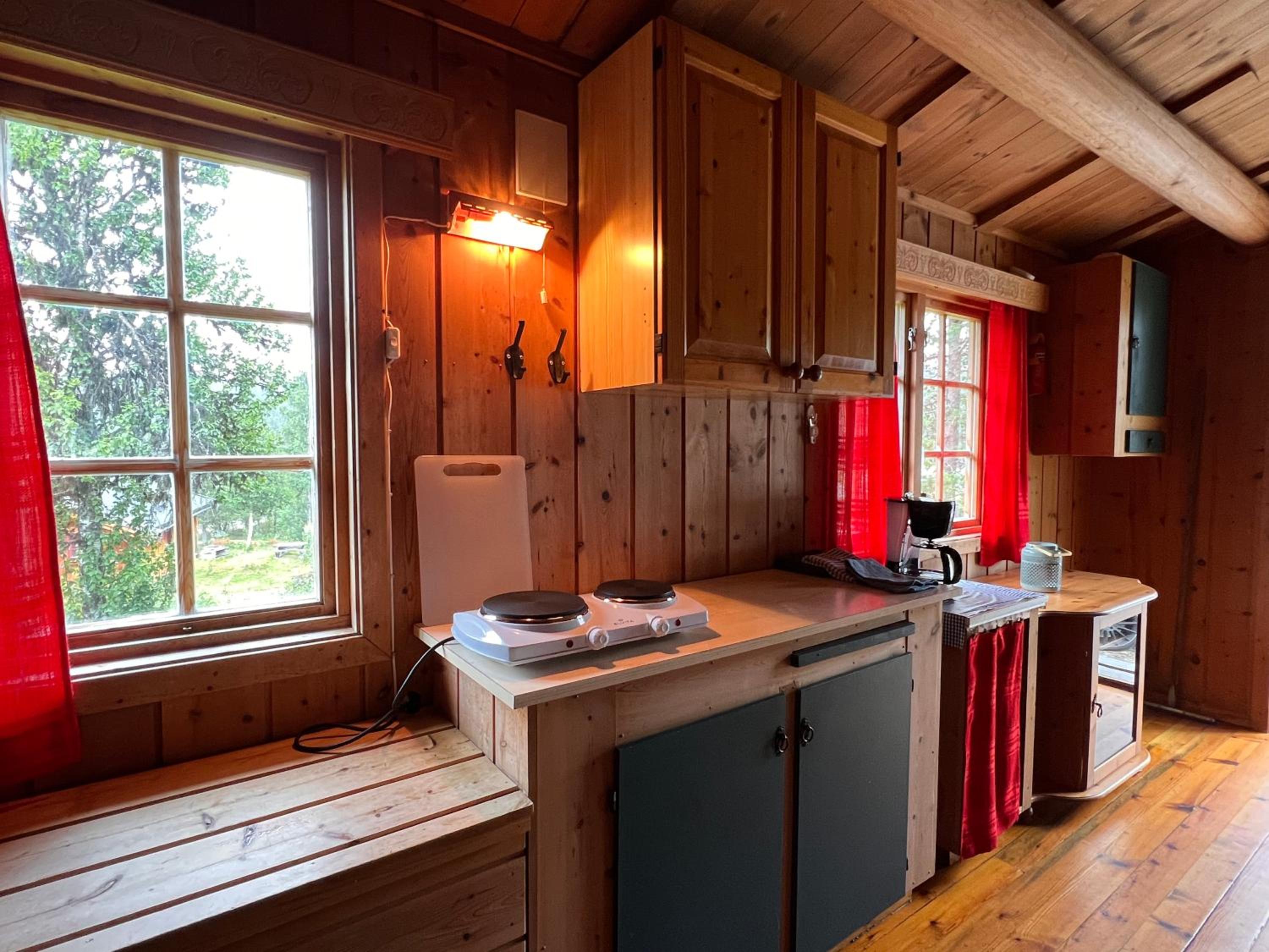 One-Bedroom House - Photo 2