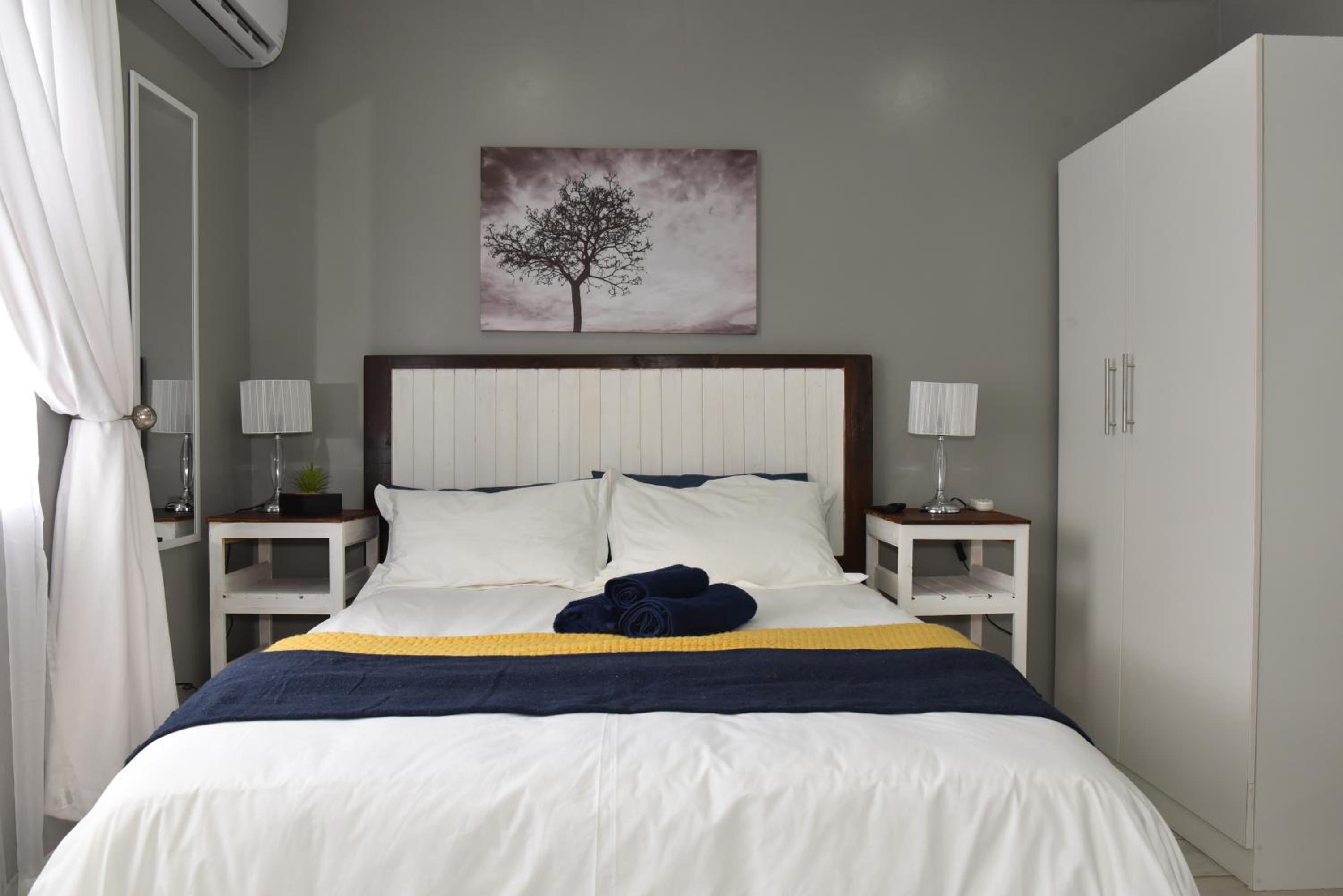Double Room - Photo 4