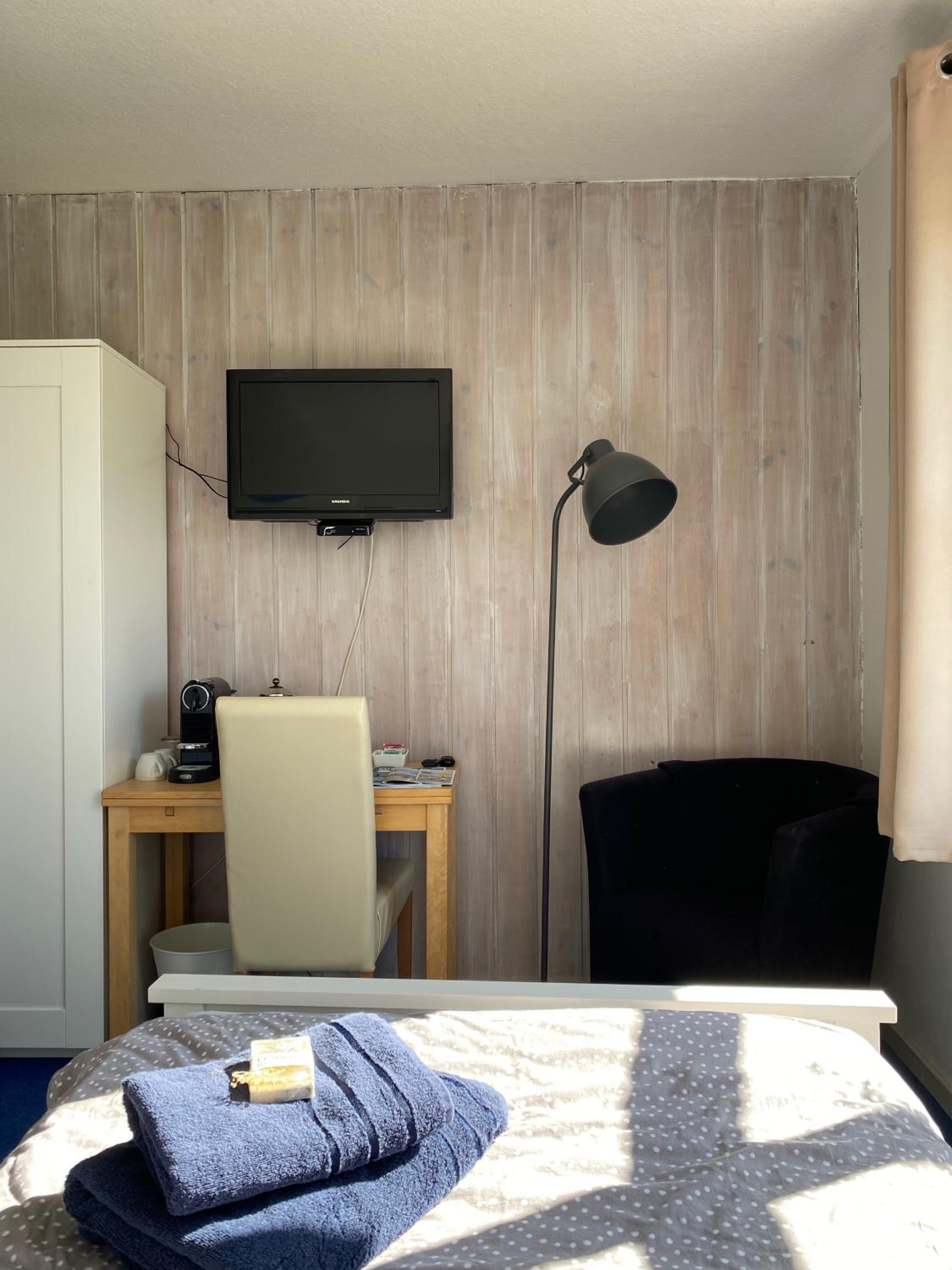 Single Room with Garden View photo 2