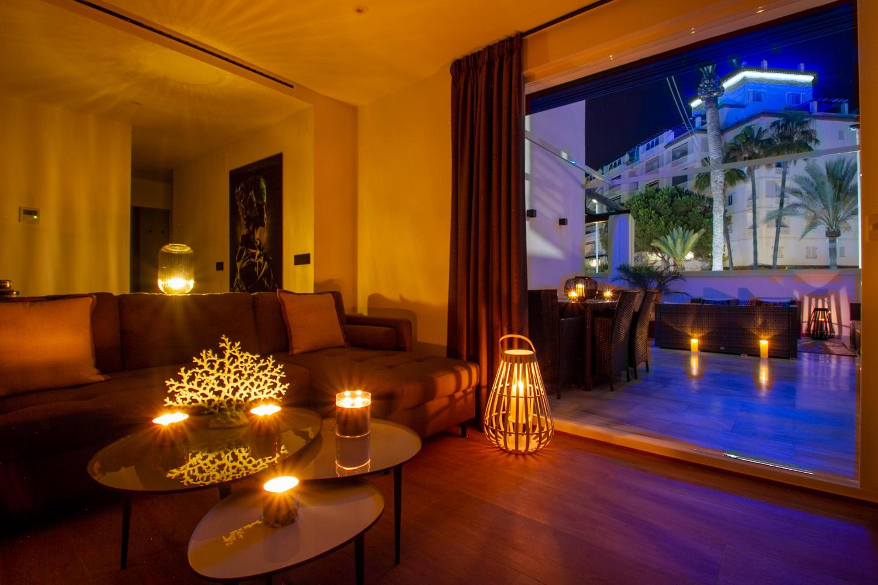Deluxe Apartment