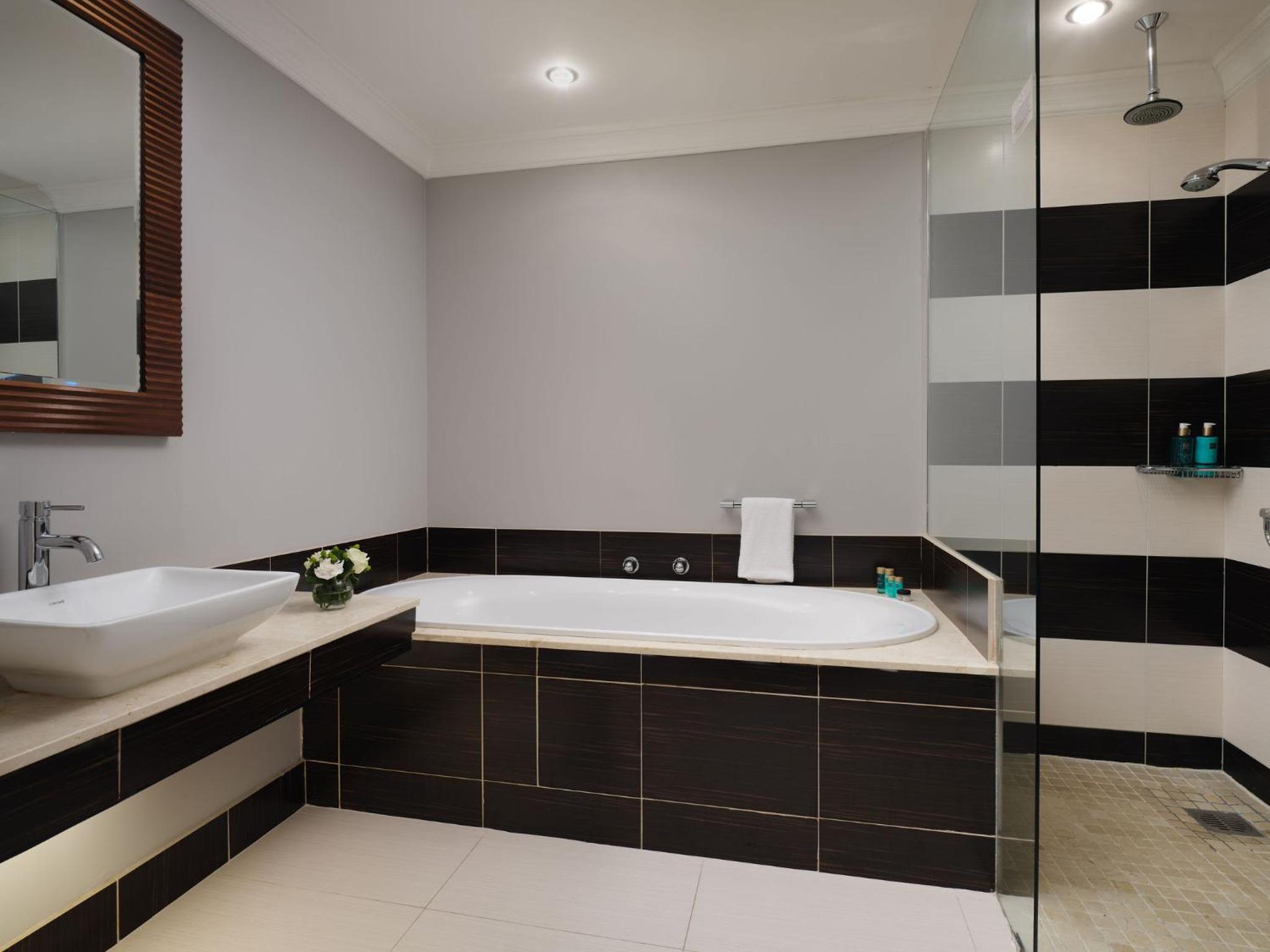 Luxury Suite photo 3