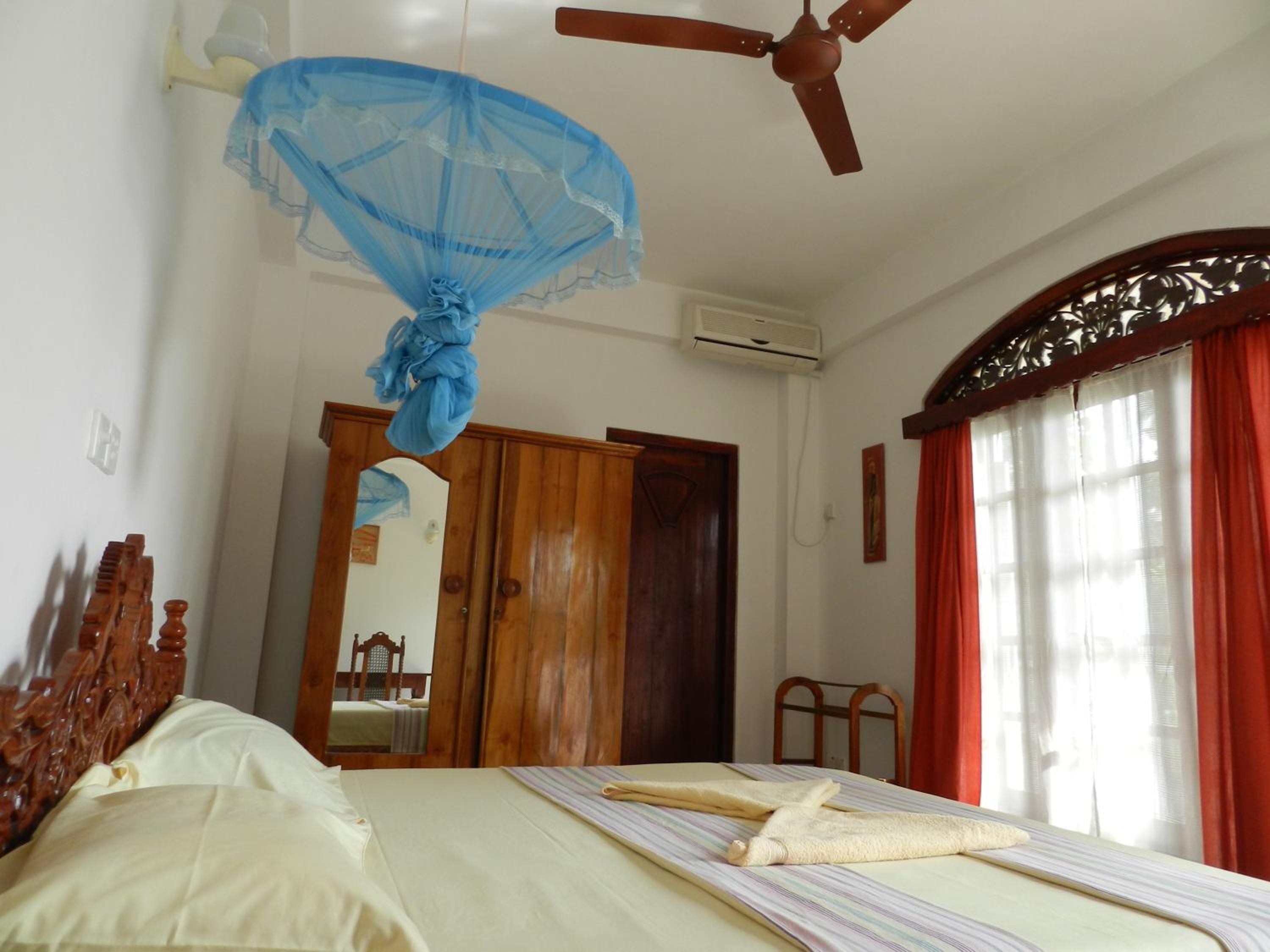 Standard Double Room photo 3