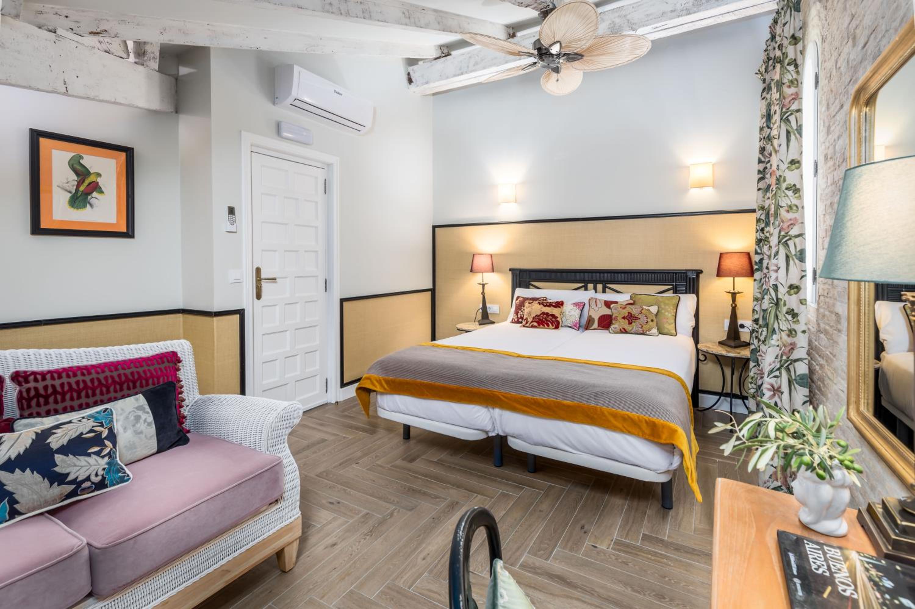 Superior Double Room - Photo 8