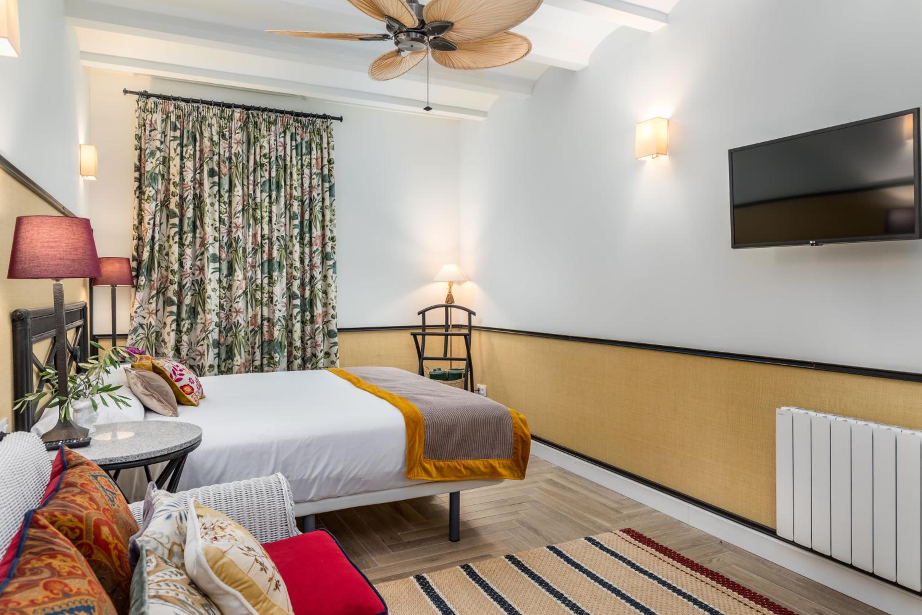 Superior Double Room - Photo 10