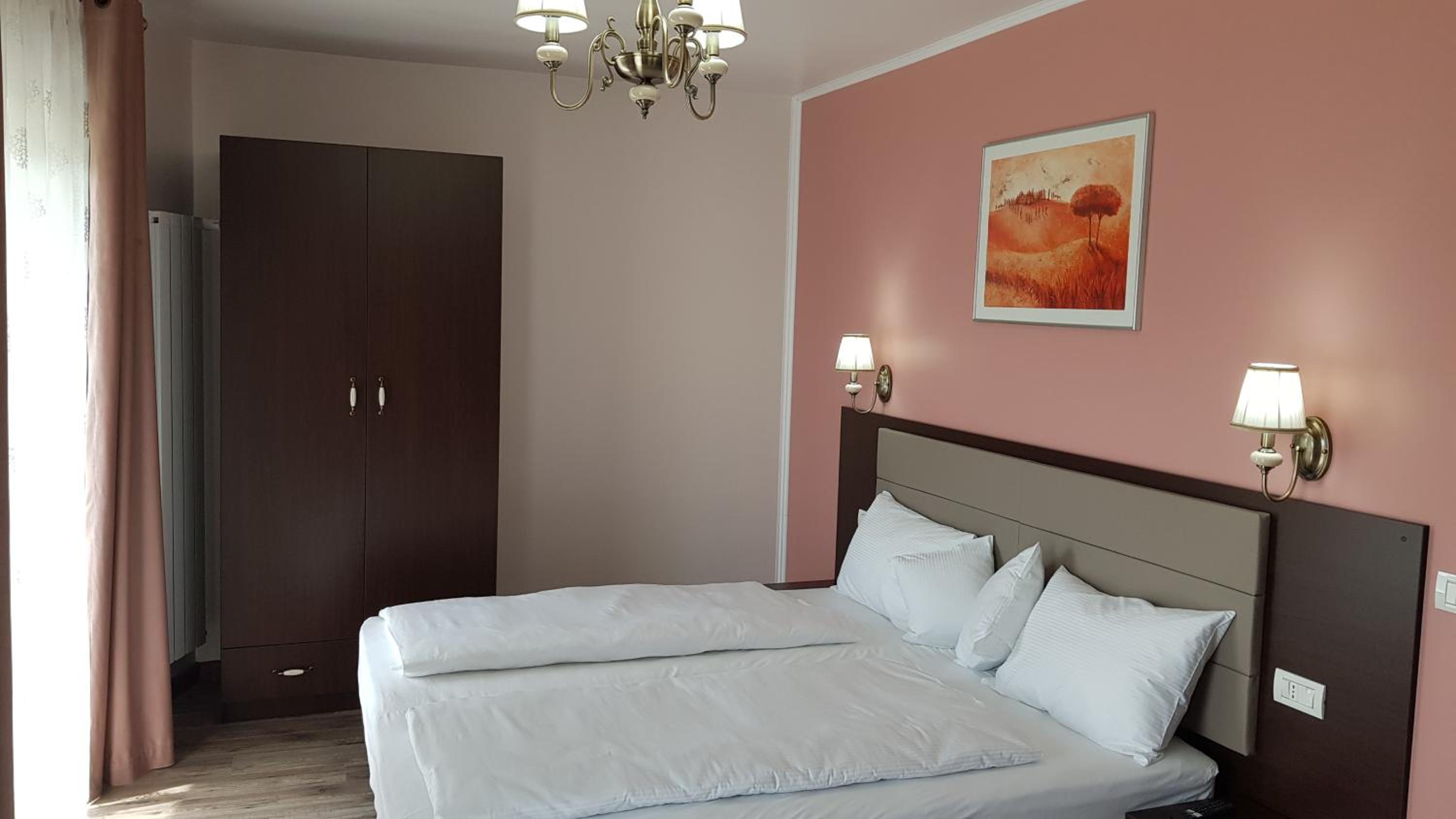 Double or Twin Room with Private Bathroom photo 1