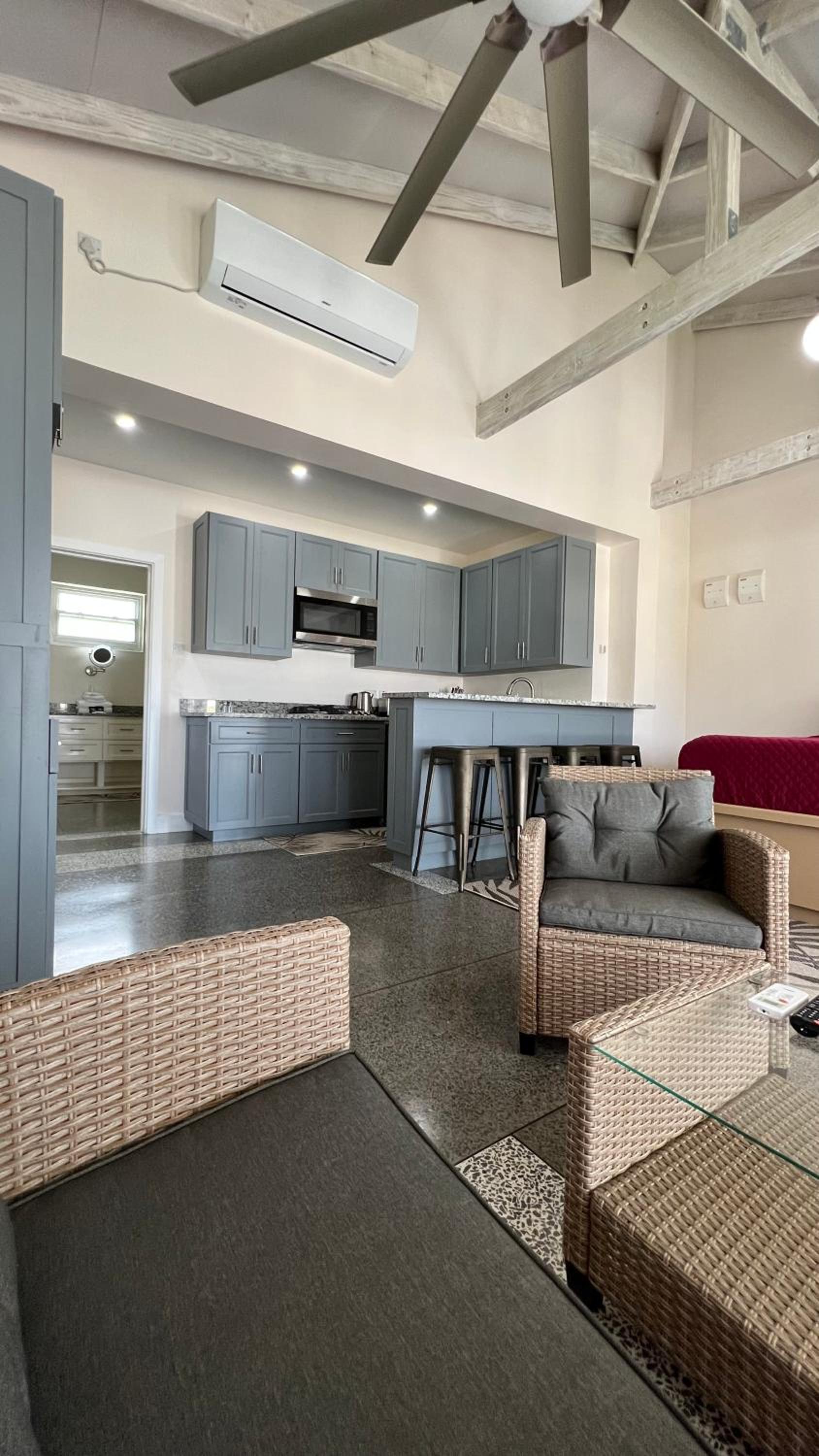 King Suite with Balcony photo 1