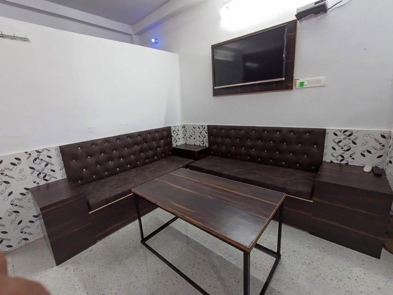 Family Room with Terrace photo 3