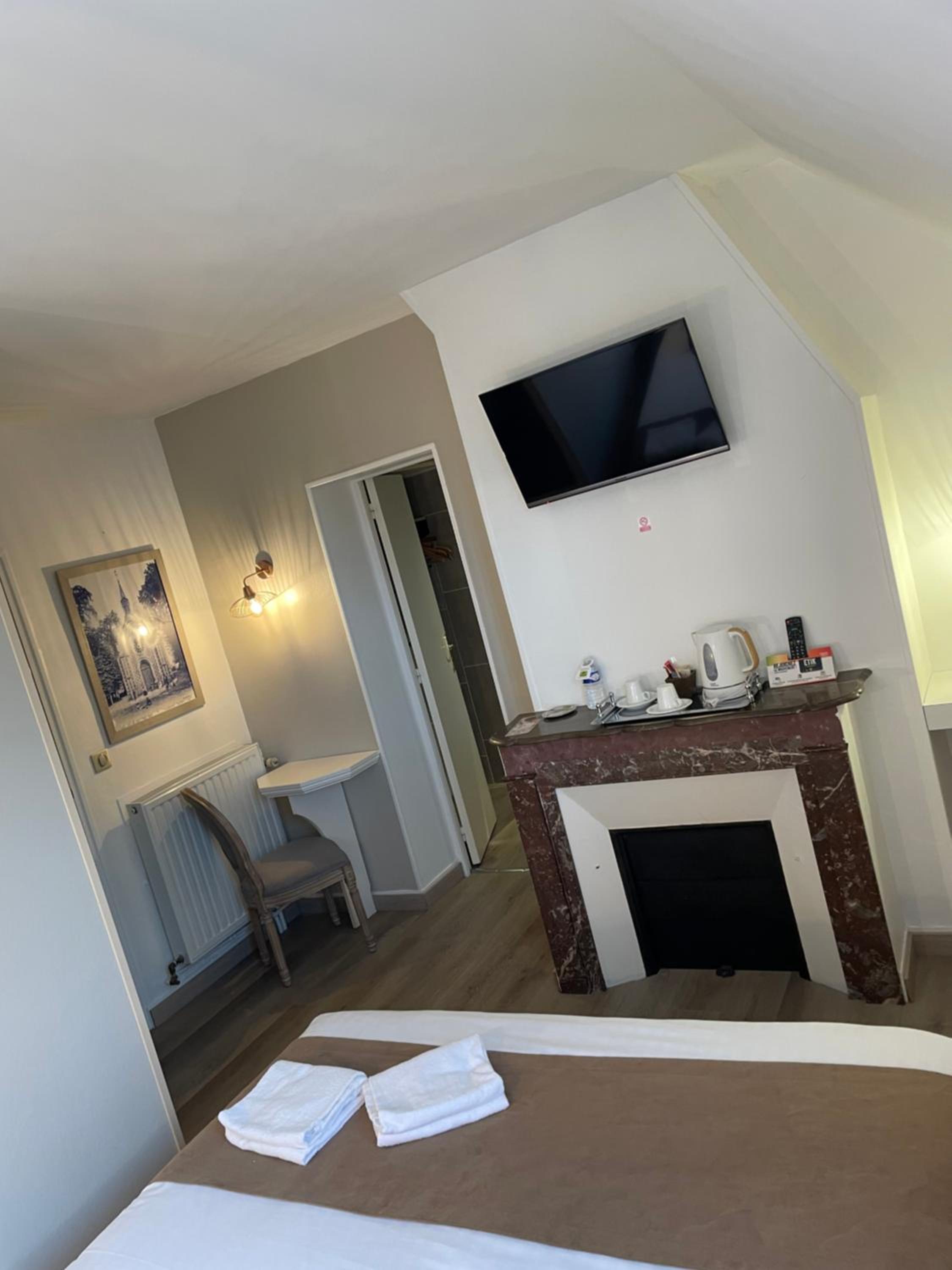 Double Room with Garden View - Photo 2