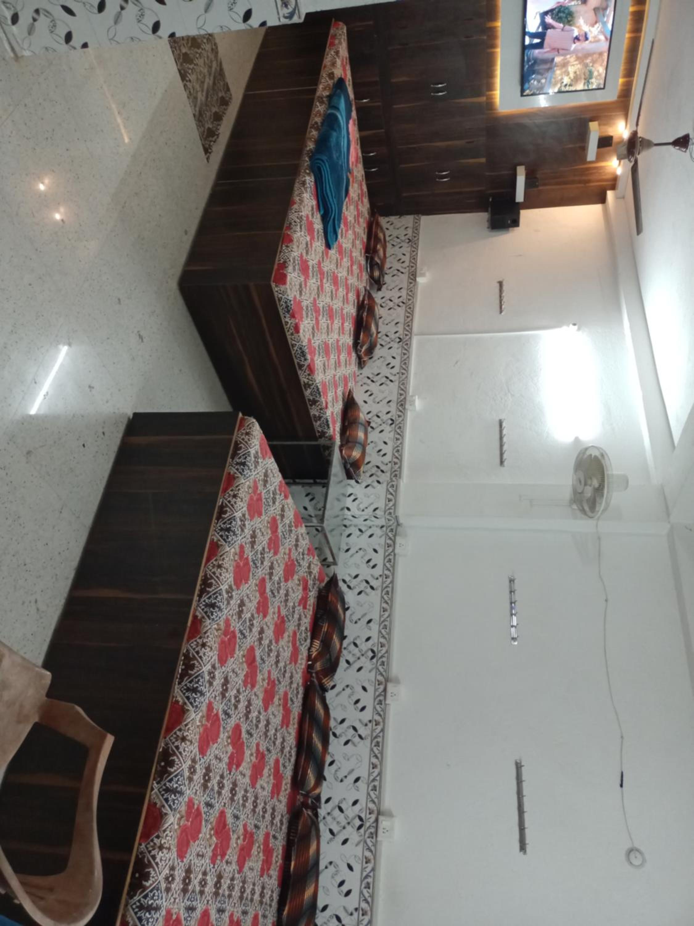 Superior Family Room photo 2