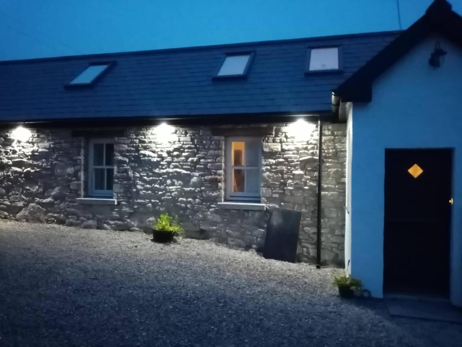 Two-Bedroom House - Photo 90