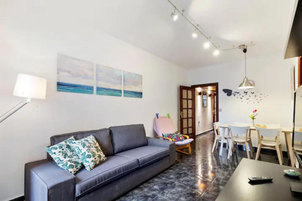 Three-Bedroom Apartment photo 2