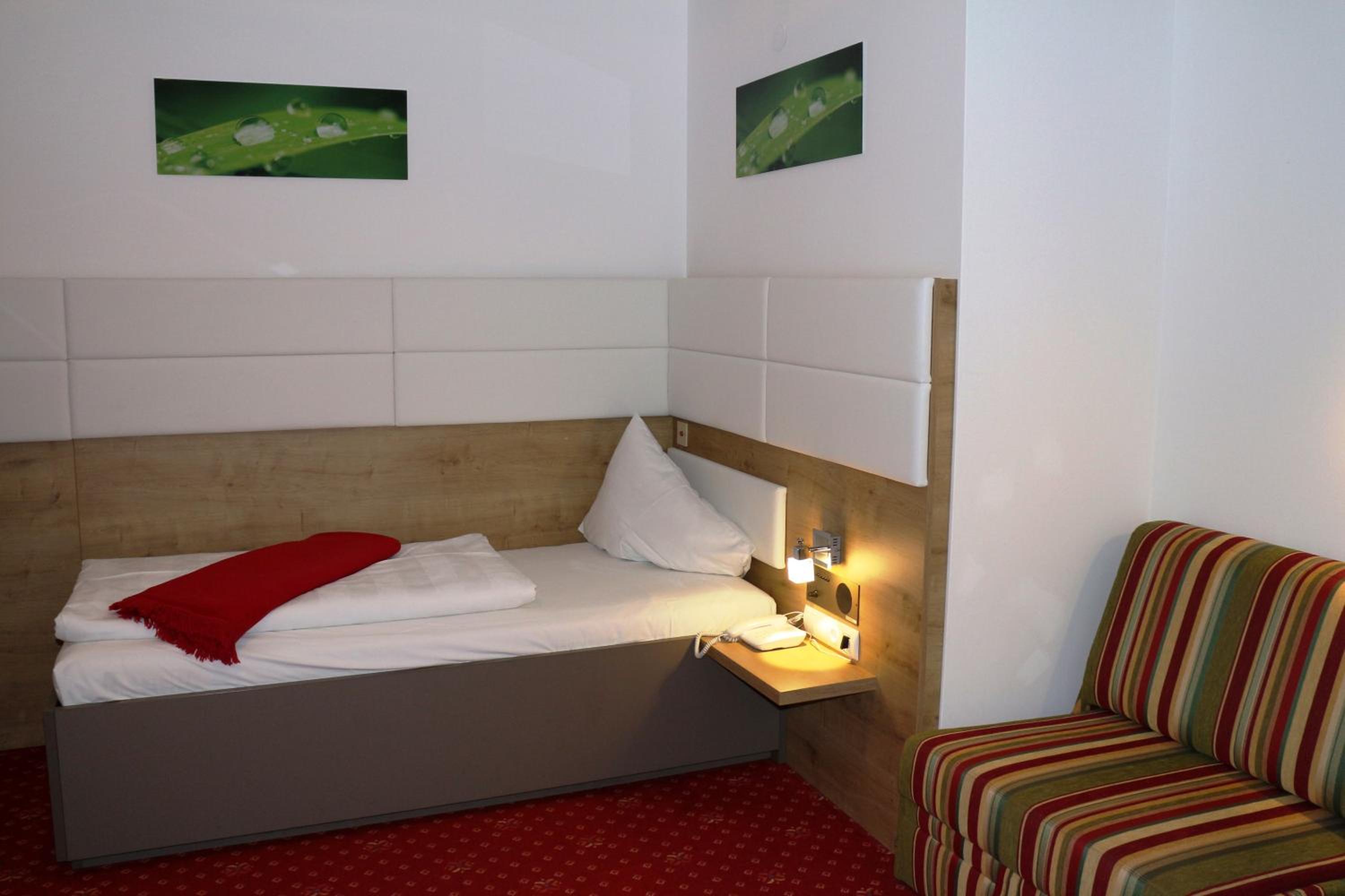 Single Room photo 1