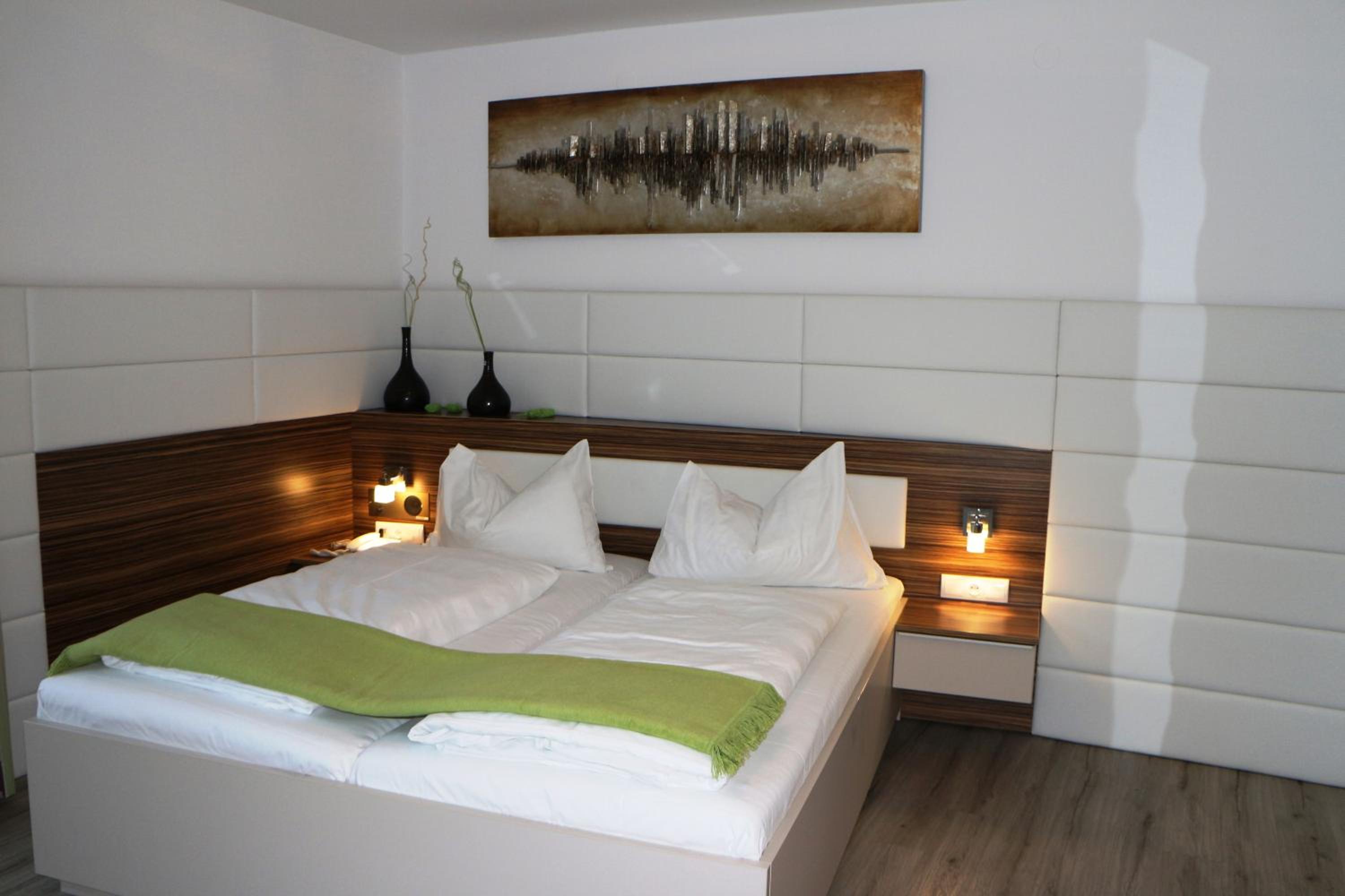 Double or Twin Room photo 2