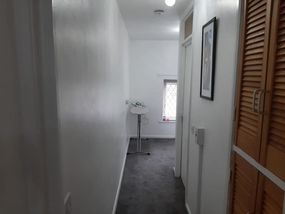 One-Bedroom House - Photo 7
