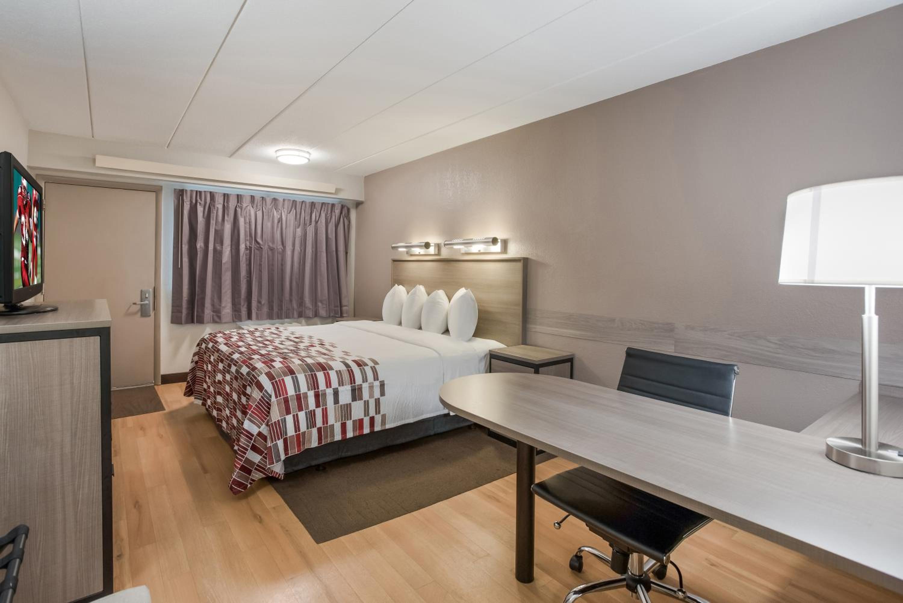 Superior King Room Smoke Free