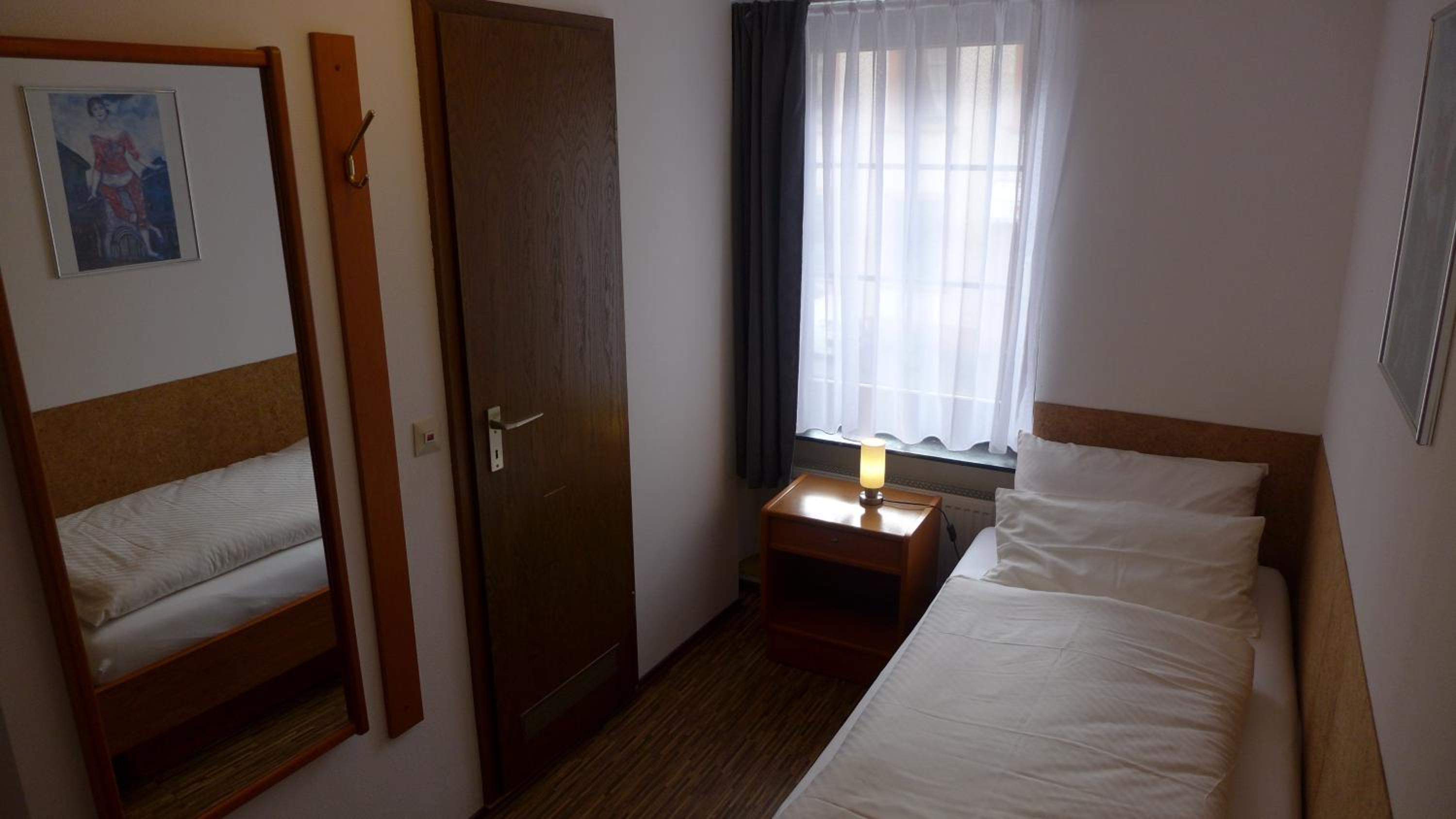 Single Room photo 1