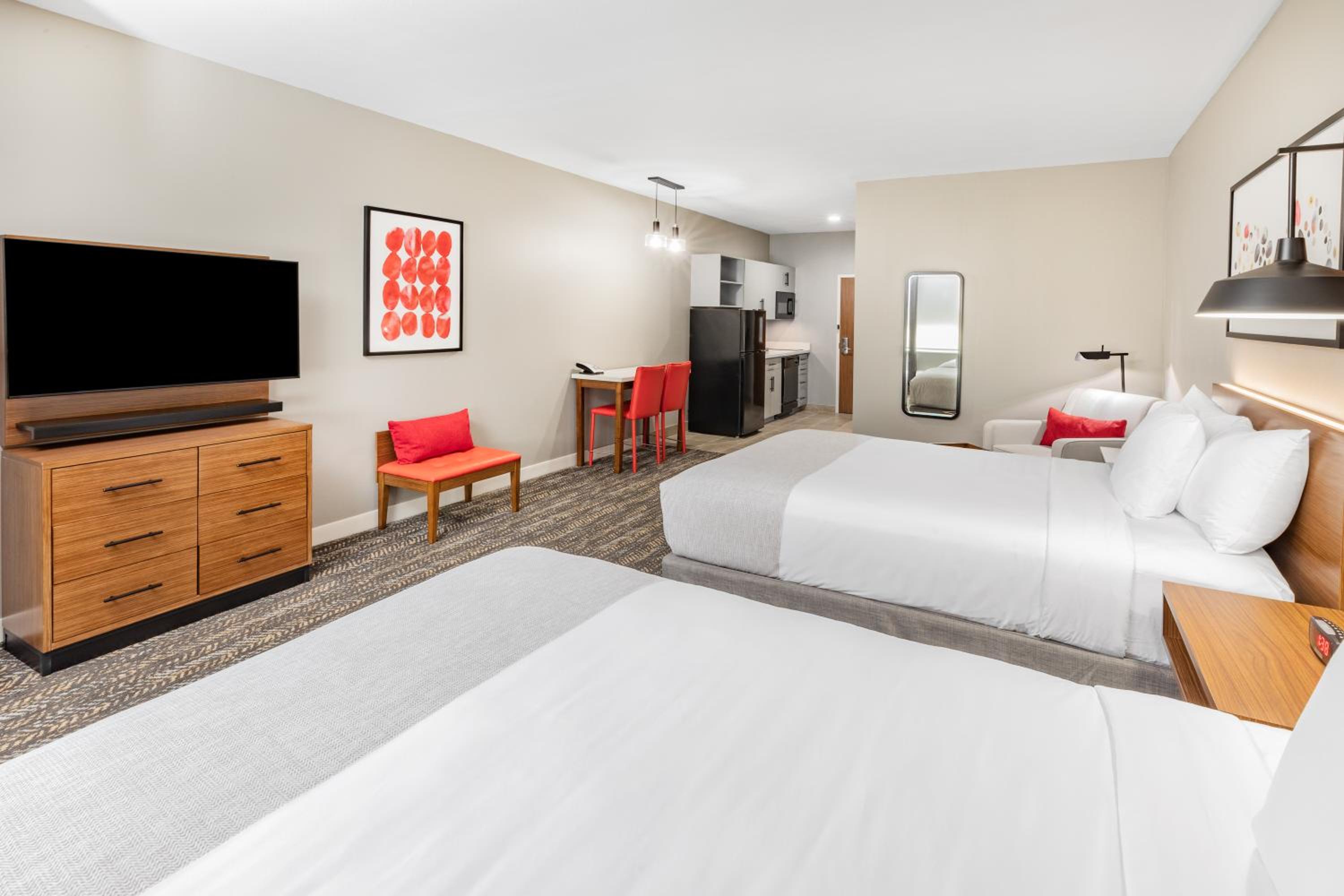 Queen room with 2 Queen Beds, Hearing Access, Non-Smoking - Photo 1