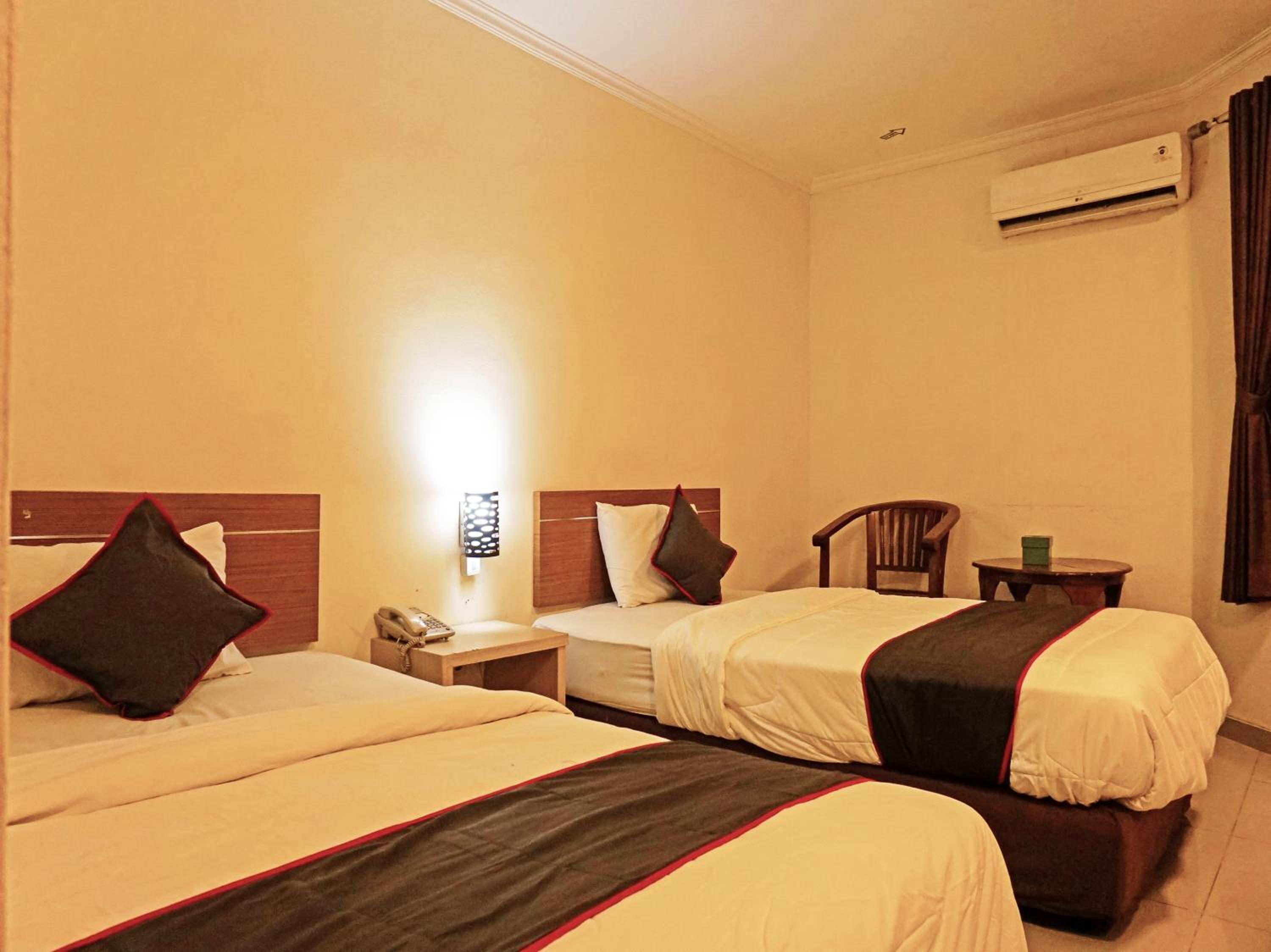 Standard Twin Room - Photo 1