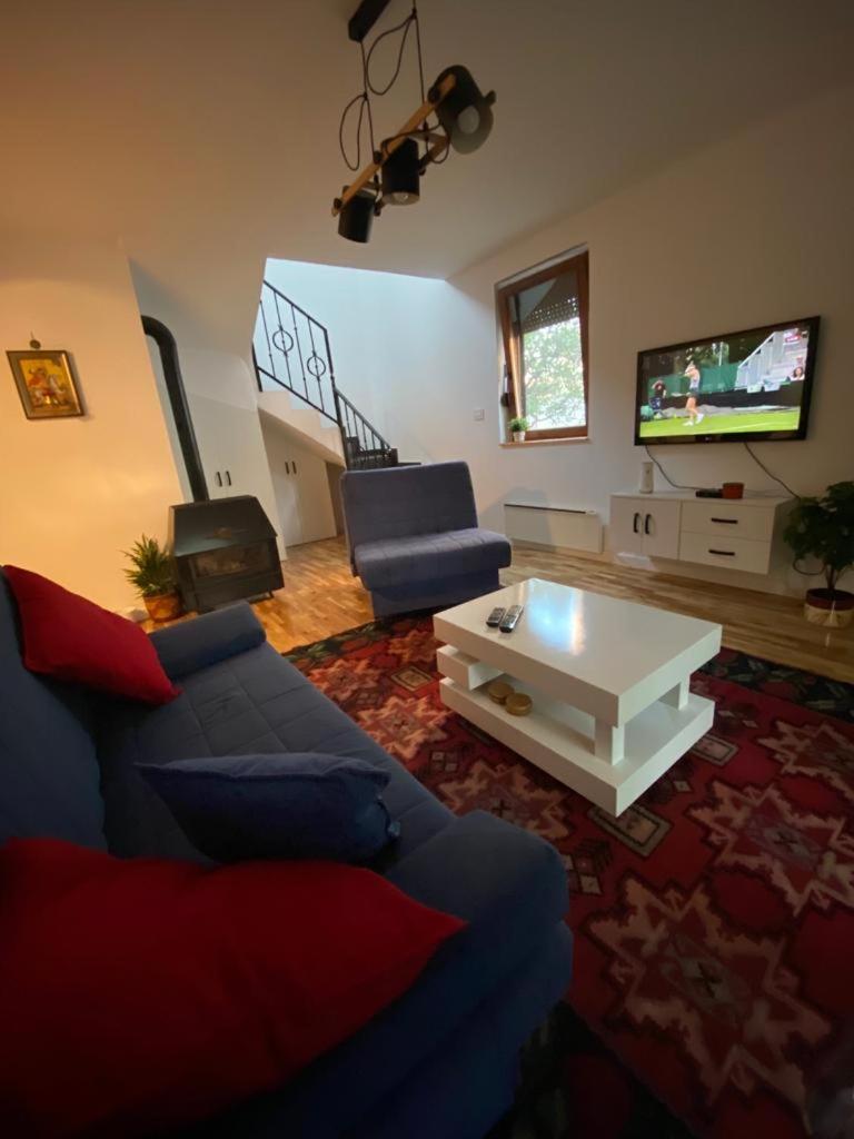 Two-Bedroom House photo 2