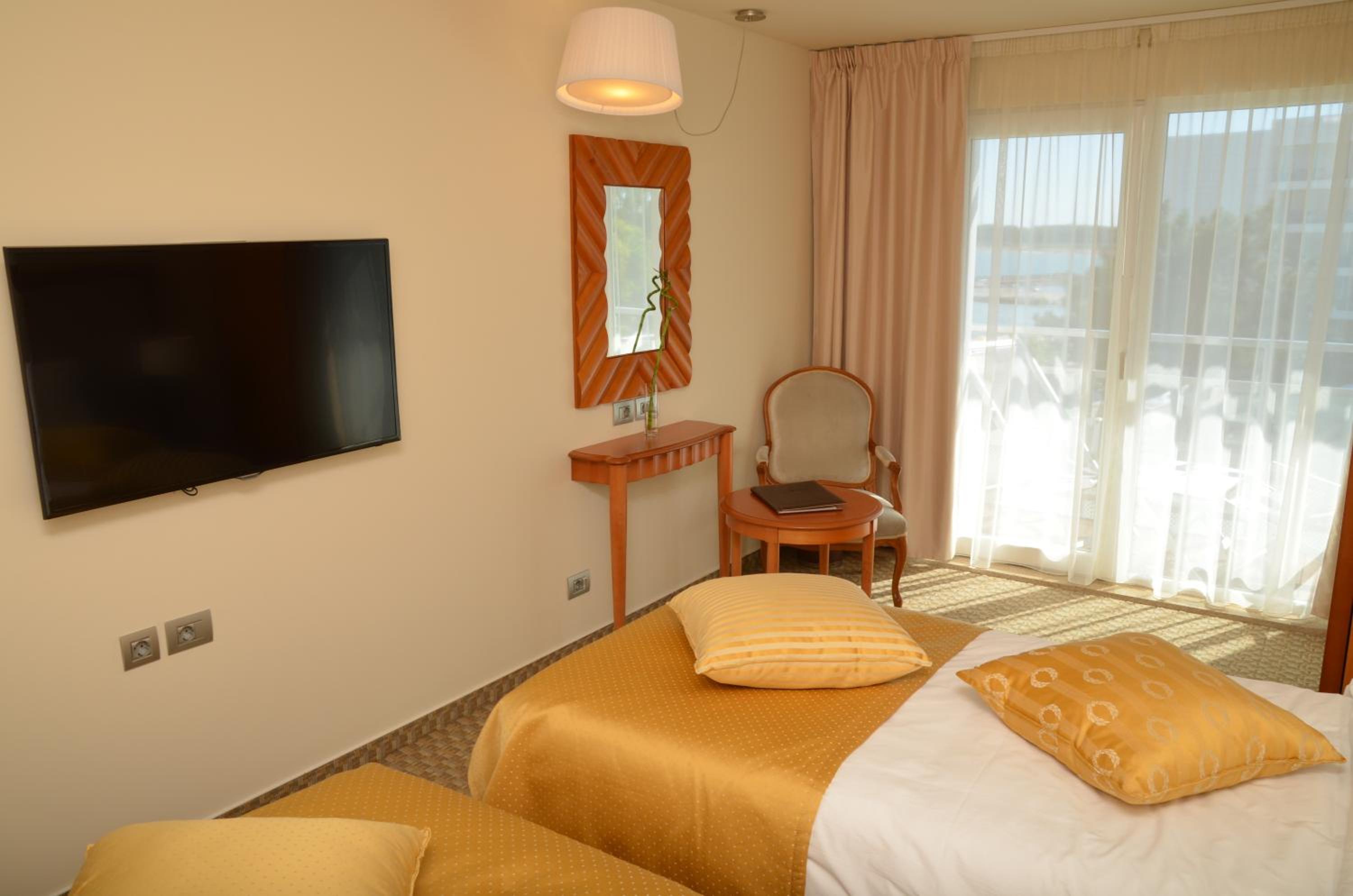 Standard Twin Room photo 3
