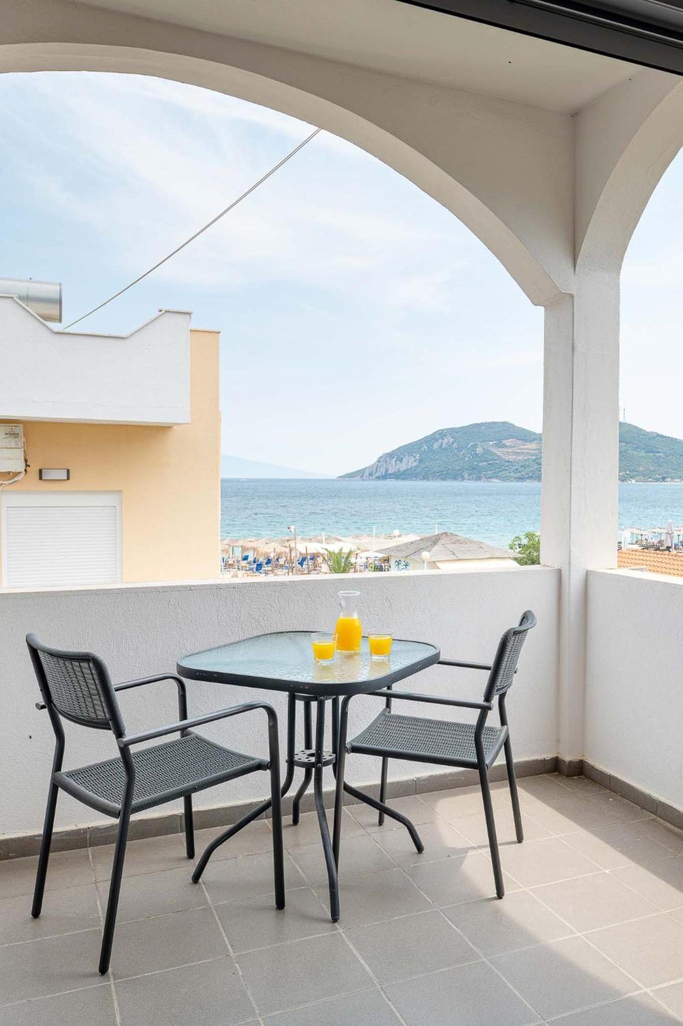 Superior Double Room with Side Sea View photo 3
