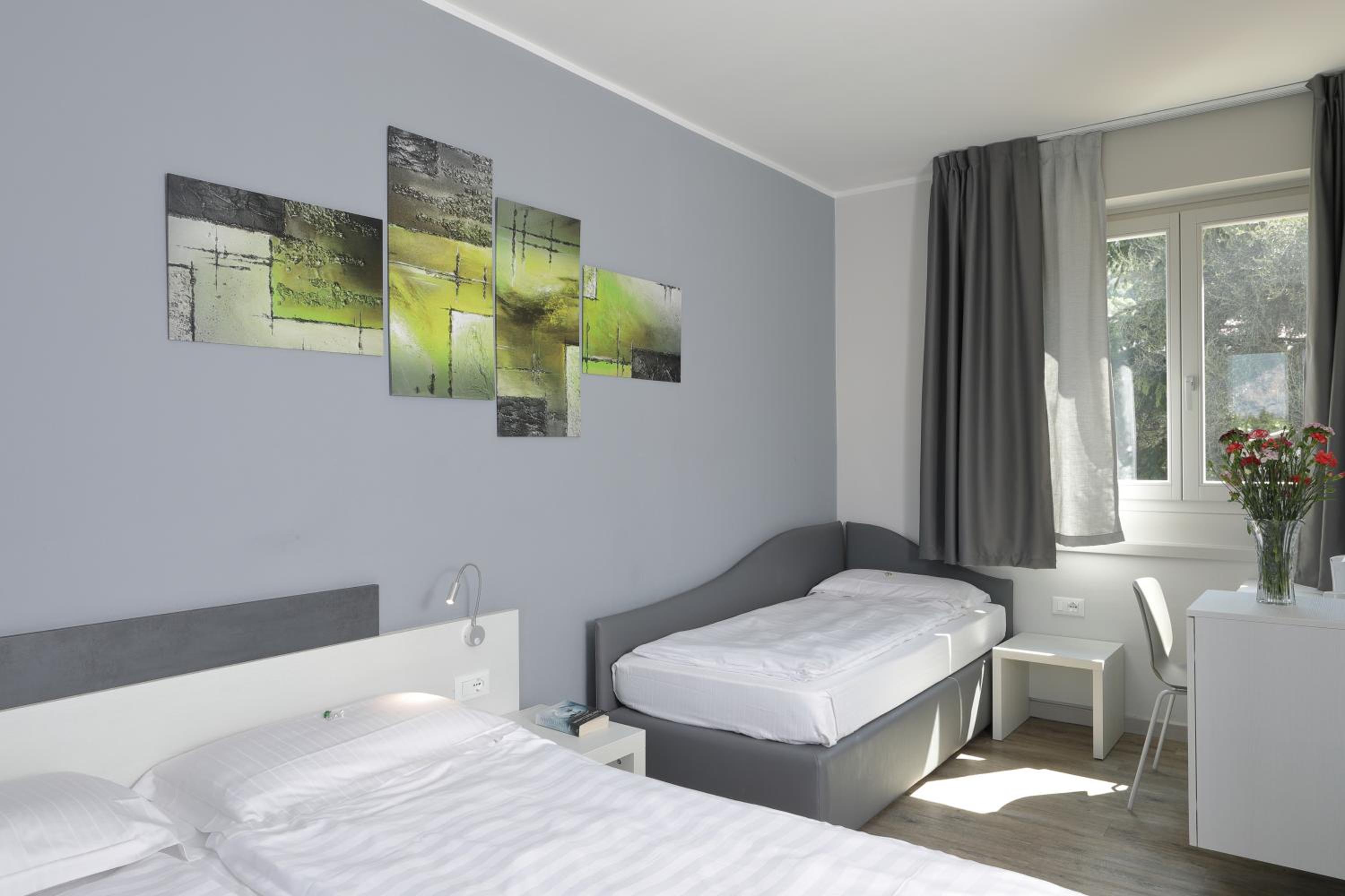 Basic Triple Room photo 1