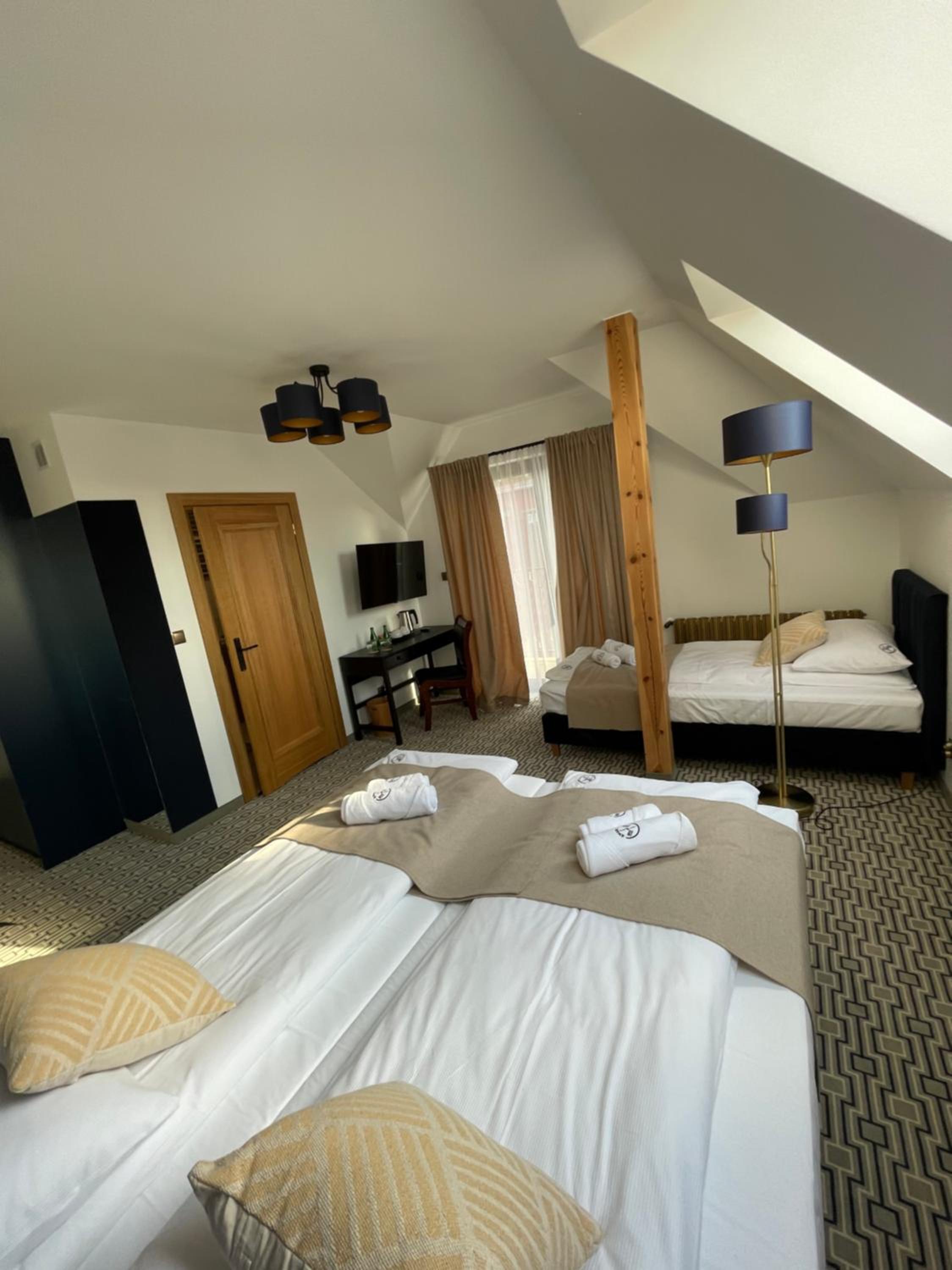 Classic Triple Room - Photo 6