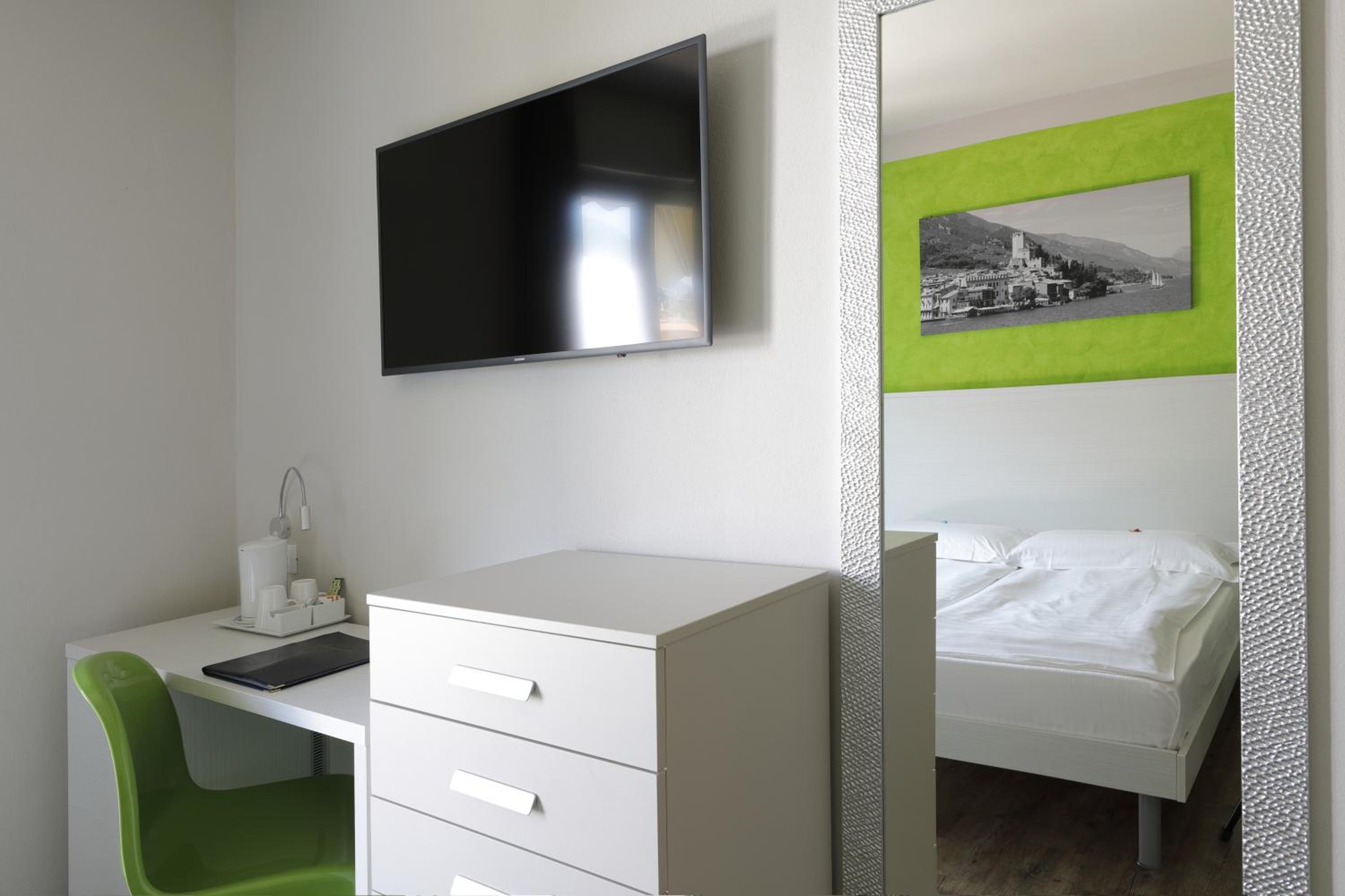 Basic Quadruple Room photo 1